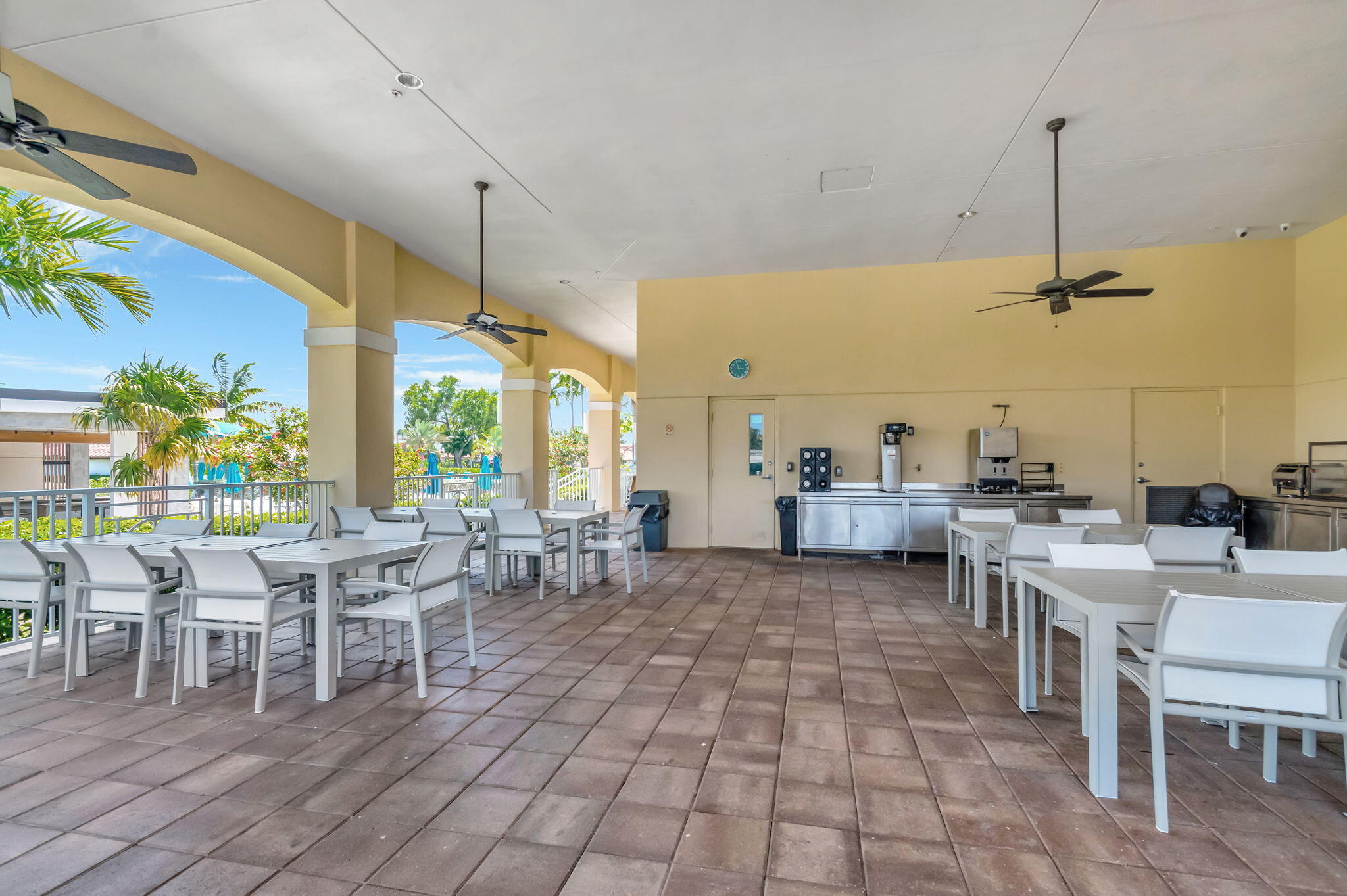 FOUNTAINS OF PALM BEACH CONDO 7 - Residential