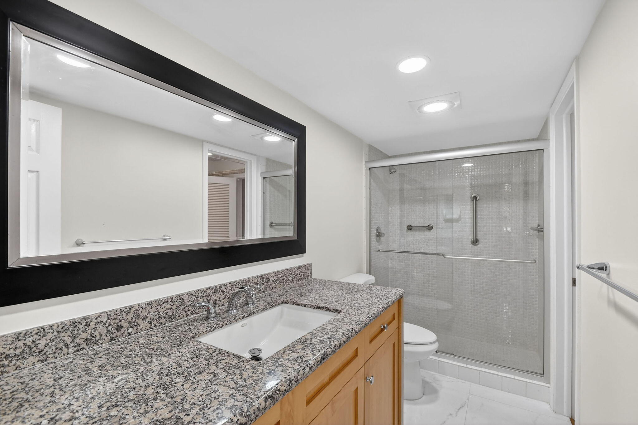 FOUNTAINS OF PALM BEACH CONDO 7 - Residential