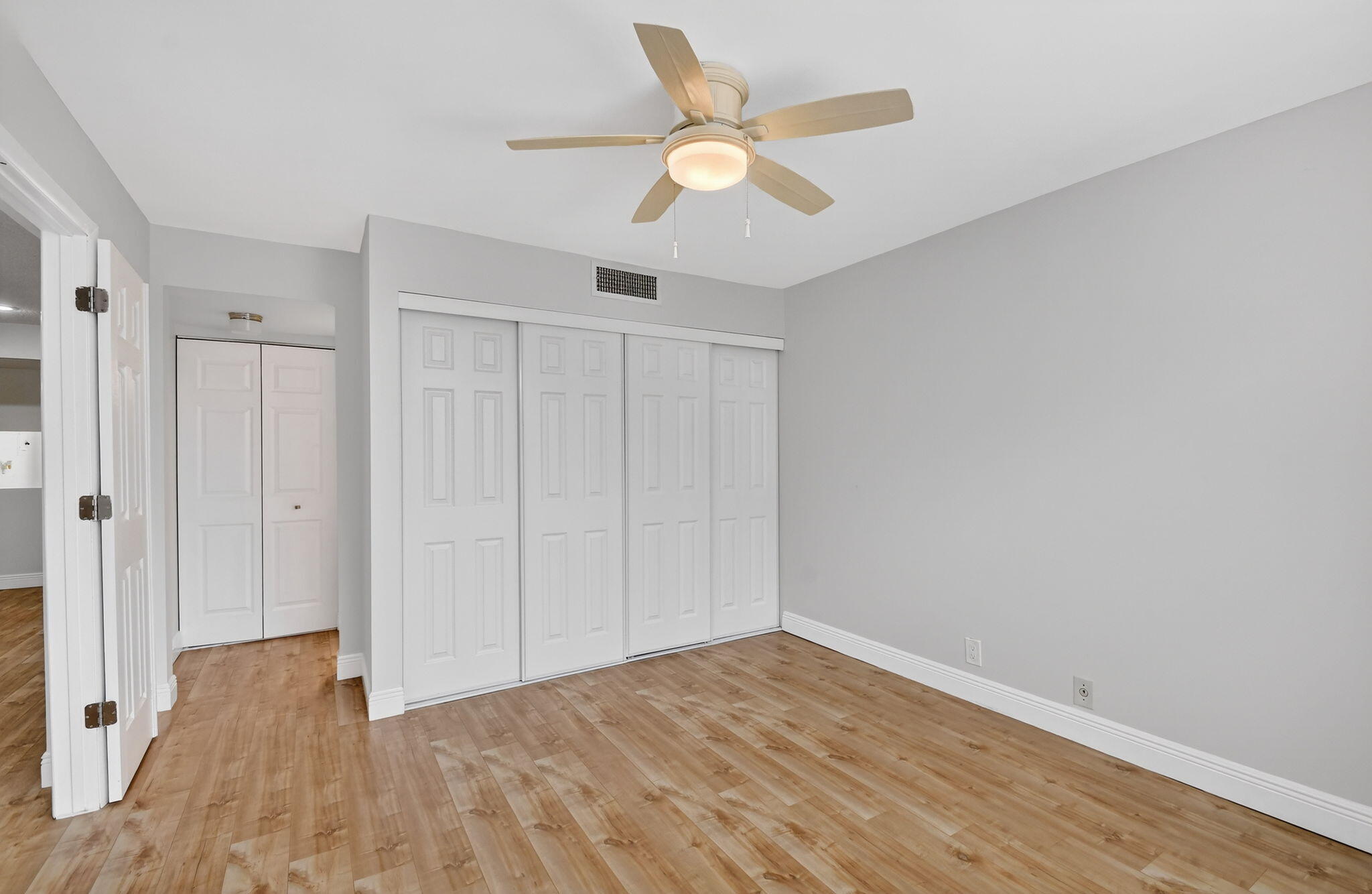 FOUNTAINS OF PALM BEACH CONDO 7 - Residential