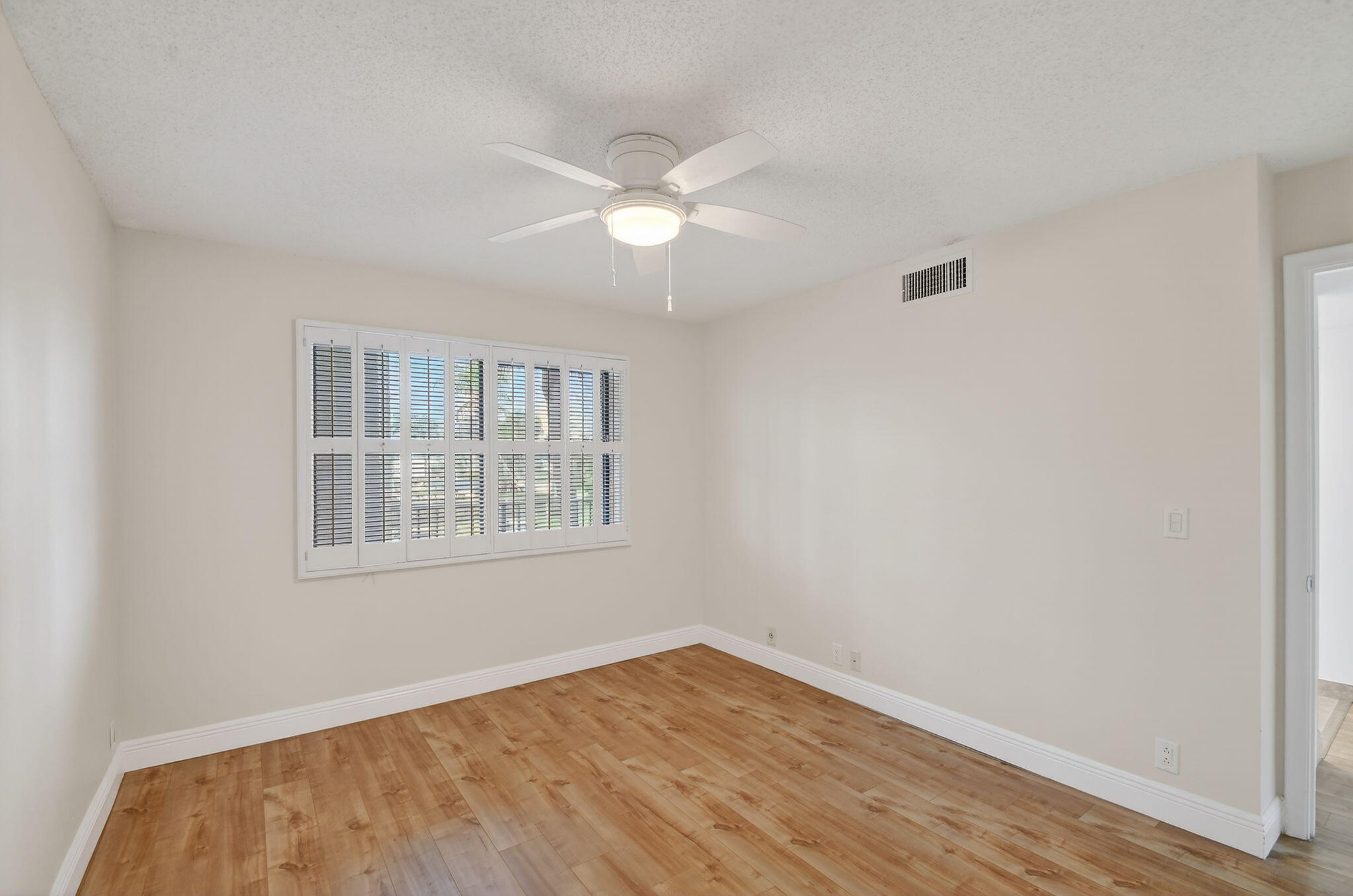 FOUNTAINS OF PALM BEACH CONDO 7 - Residential