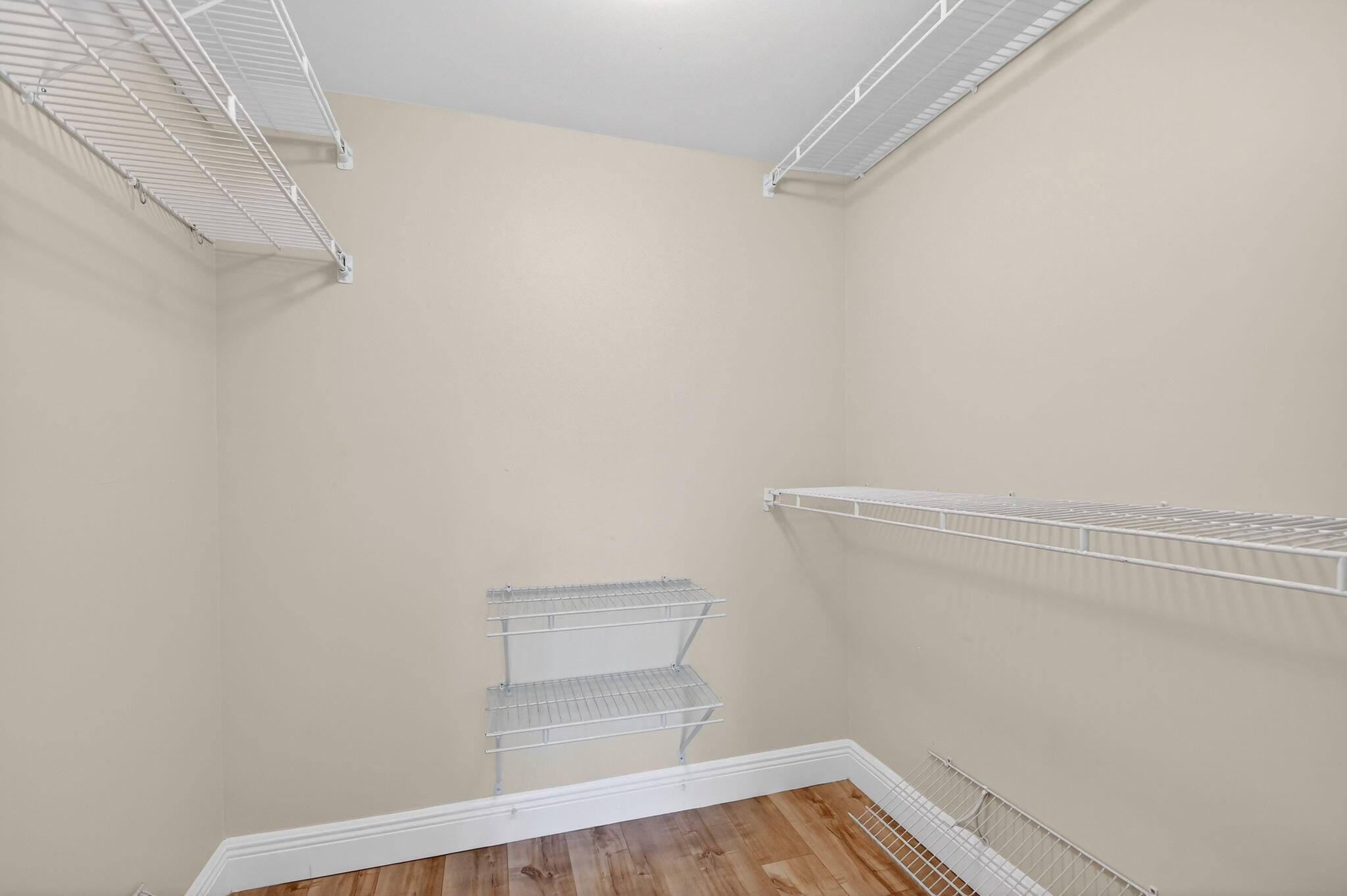 FOUNTAINS OF PALM BEACH CONDO 7 - Residential