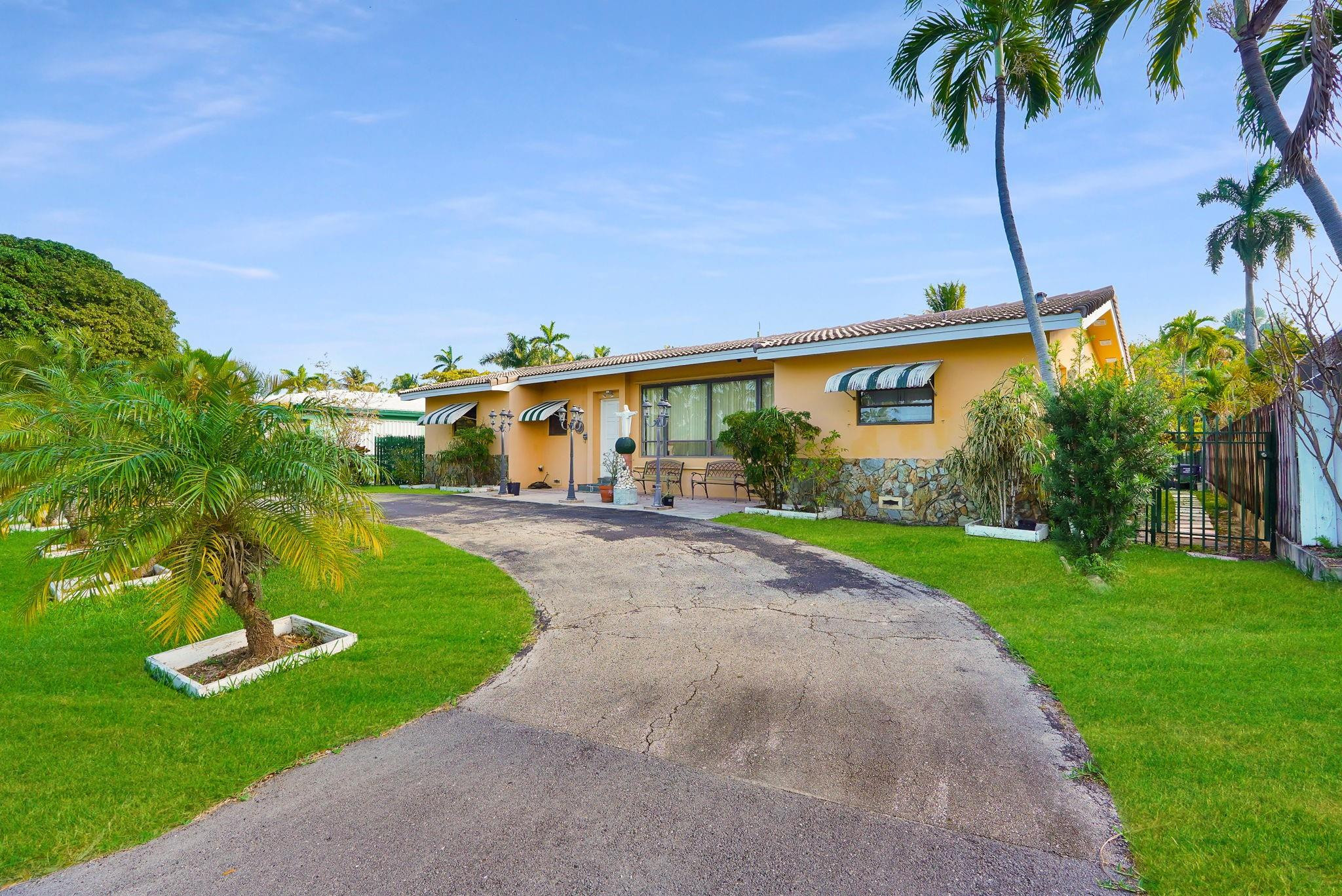 1434 Hollywood Boulevard