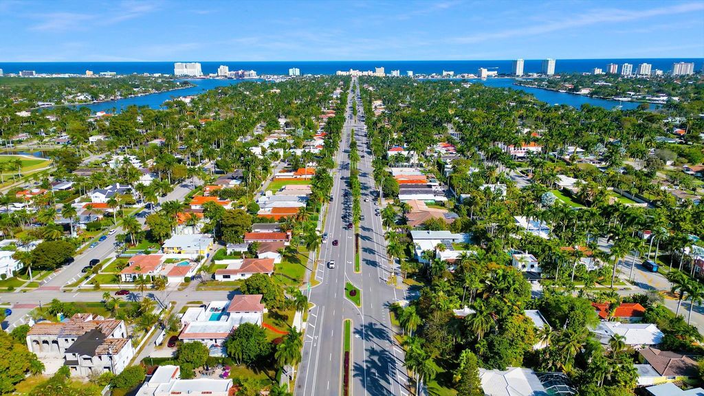 Photo of 1434 Hollywood Boulevard, Hollywood, FL 33020 (MLS # F10552638)