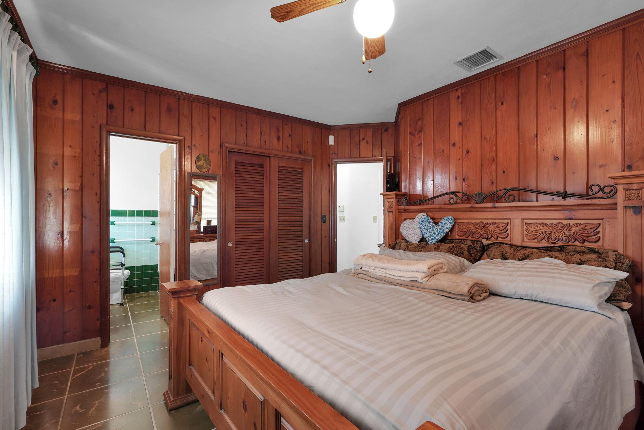 Hollywood 1-21 B - Residential