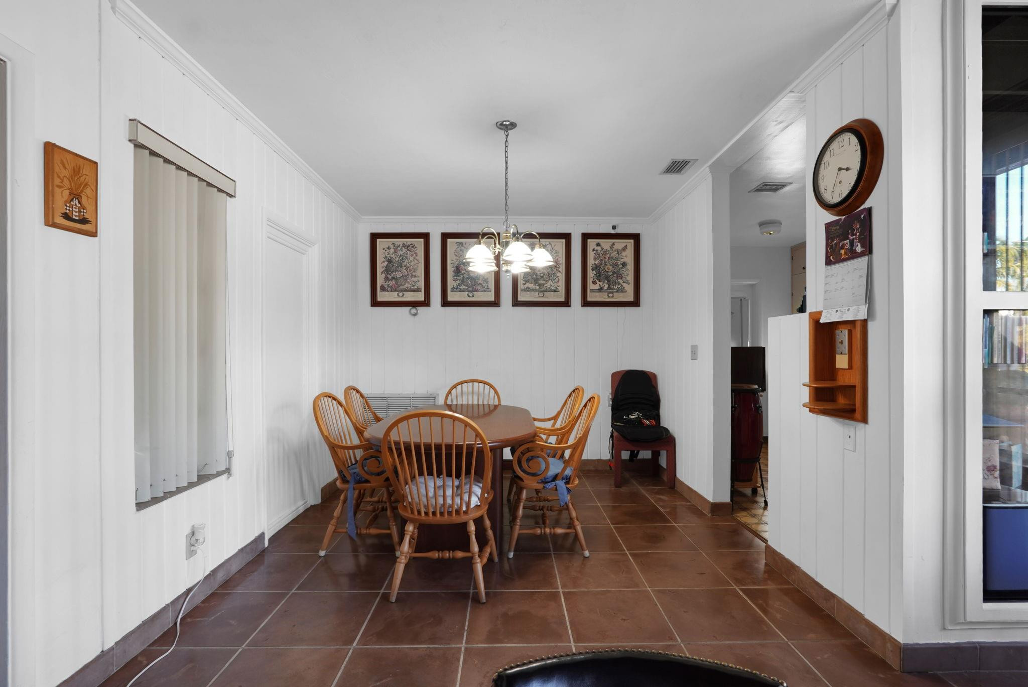 Hollywood 1-21 B - Residential