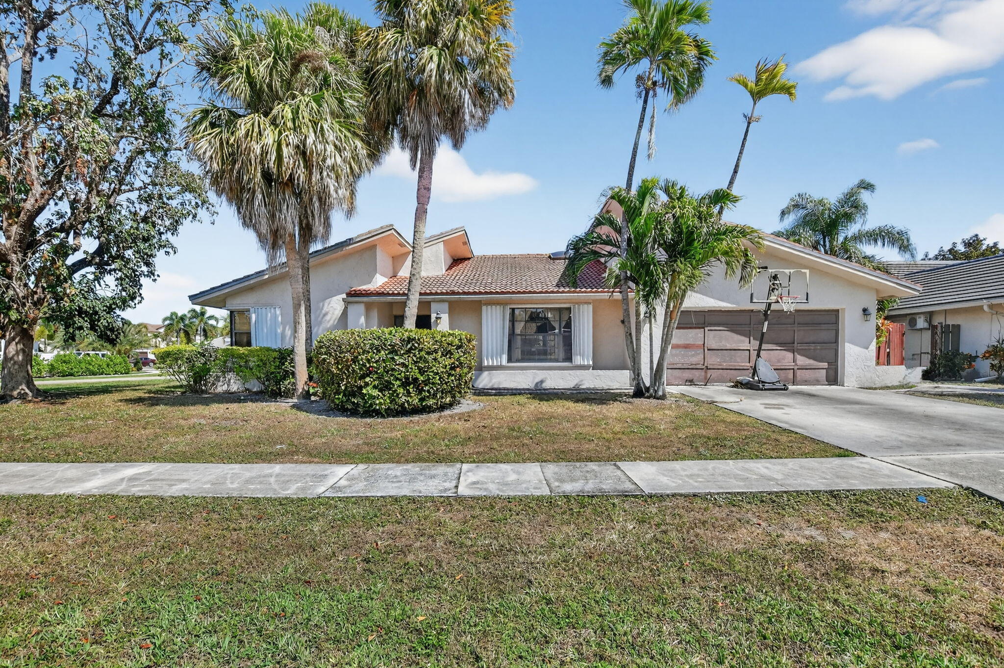 22220 Morning Glory Terrace