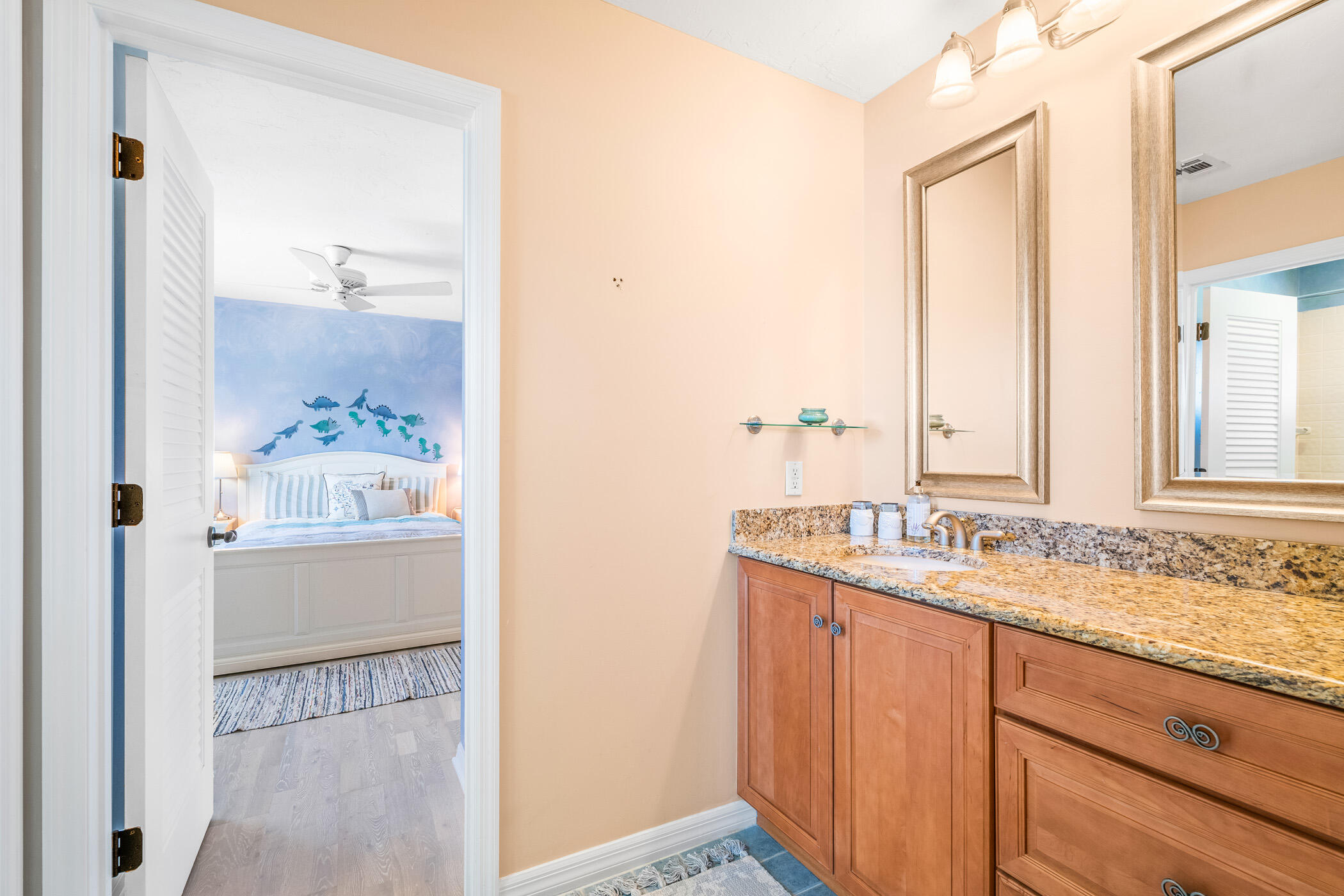 THE MOORINGS UNIT 2 - Residential