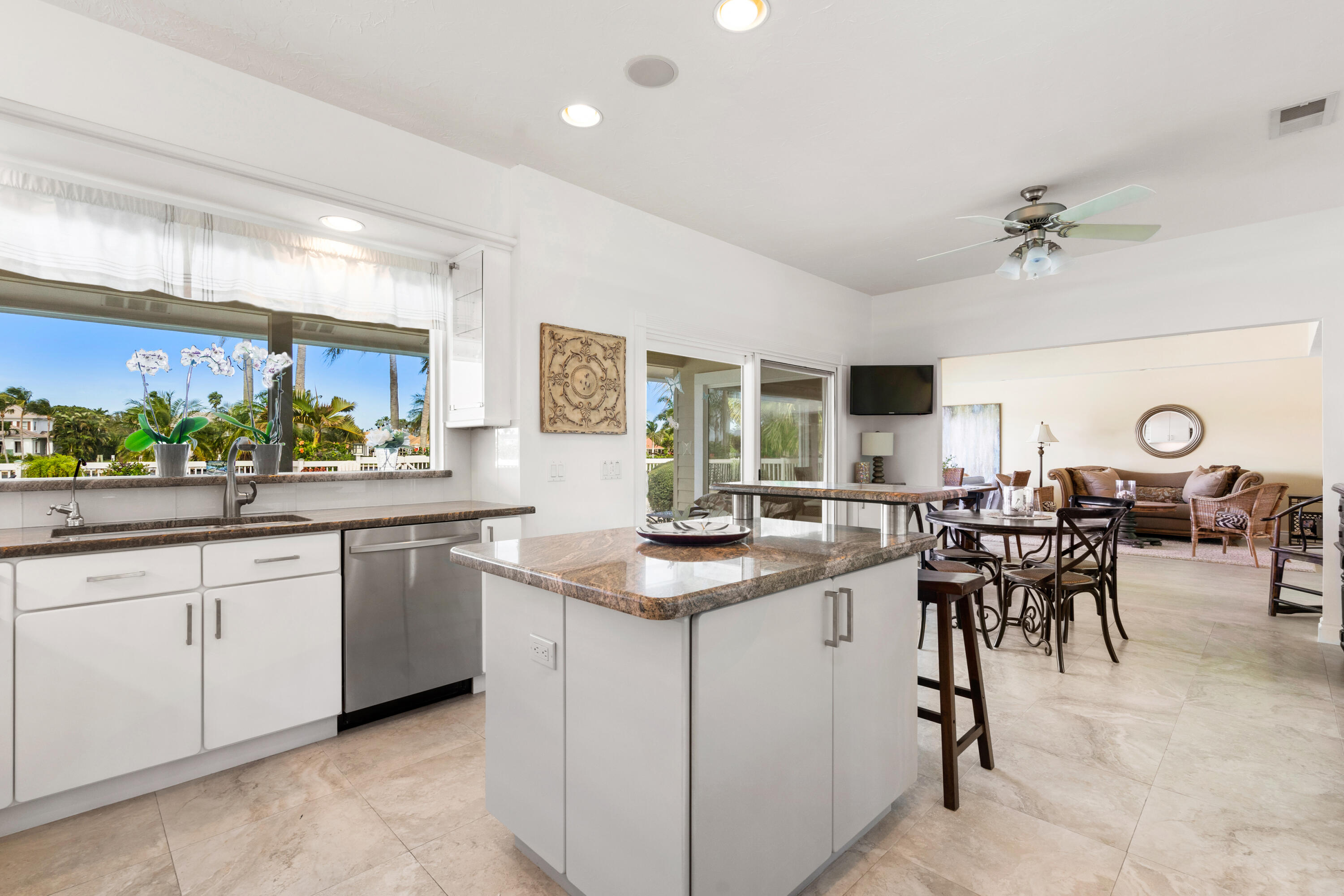 THE MOORINGS UNIT 2 - Residential