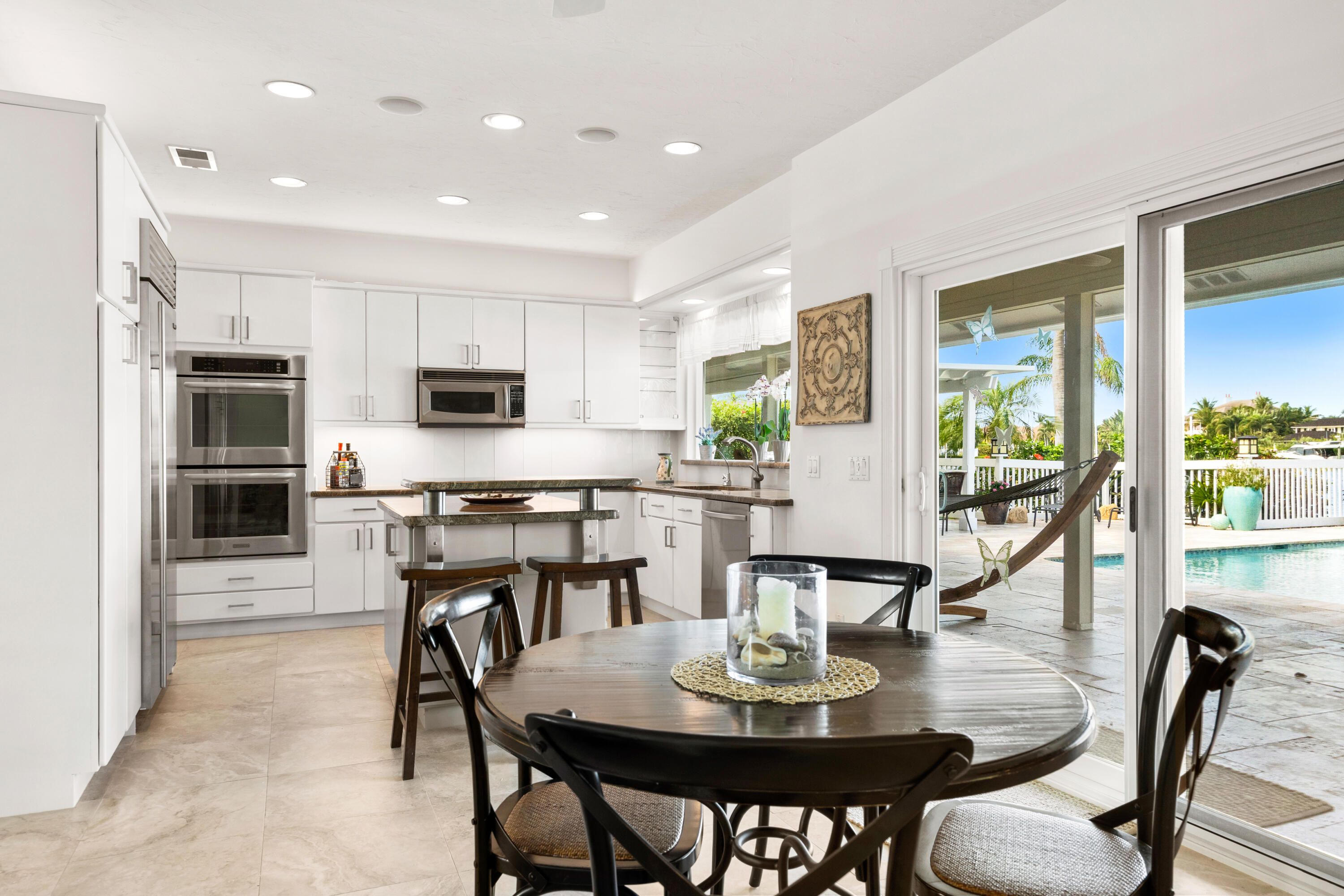 THE MOORINGS UNIT 2 - Residential