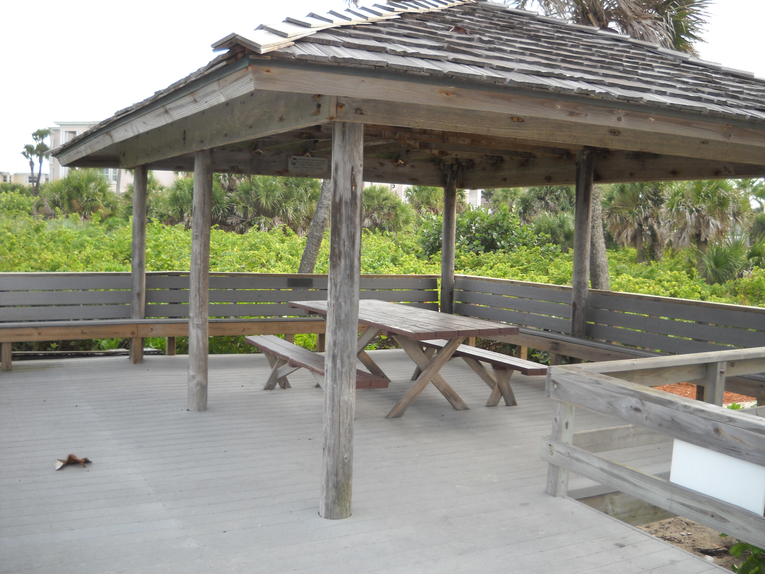 THE MOORINGS UNIT 2 - Residential