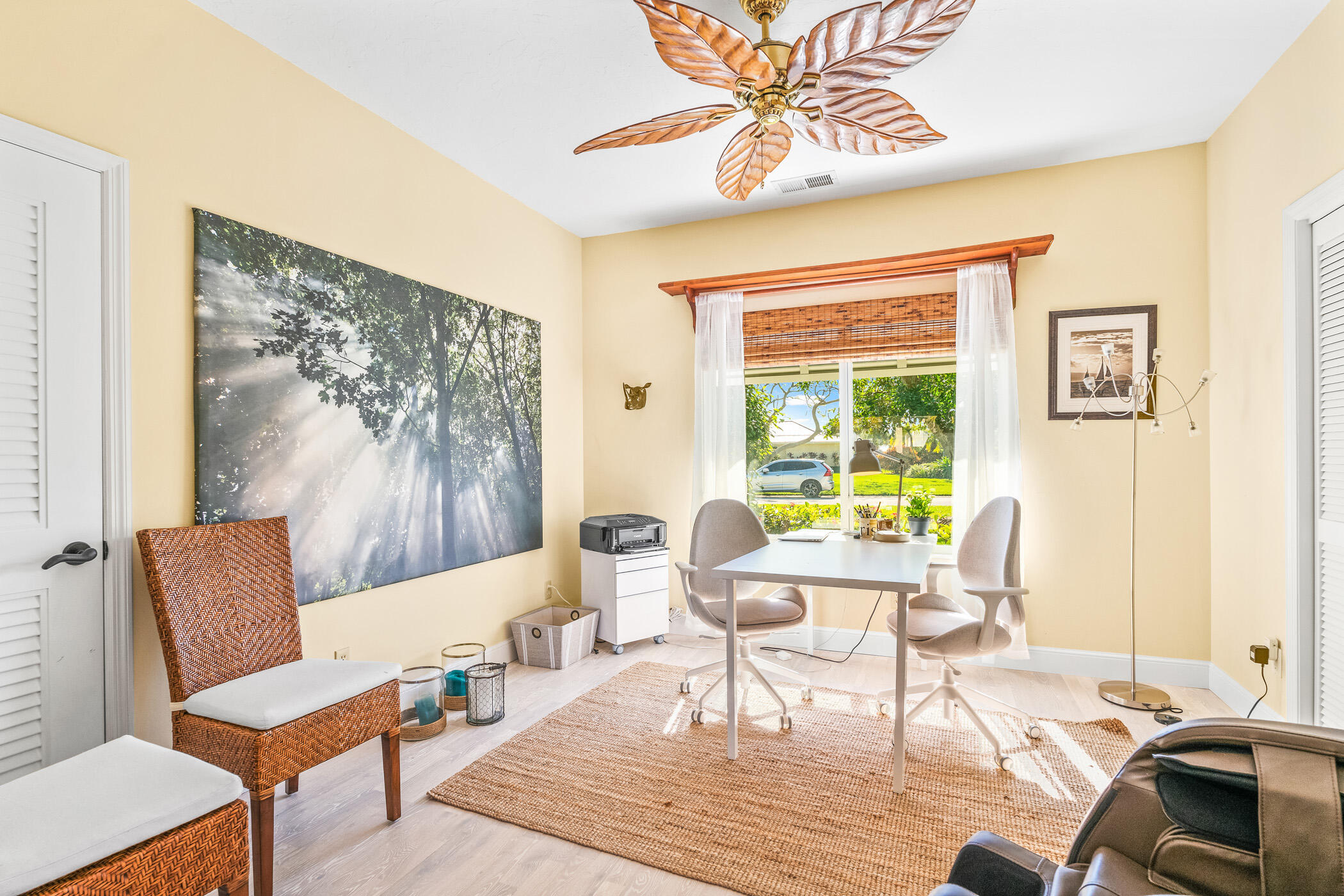 THE MOORINGS UNIT 2 - Residential