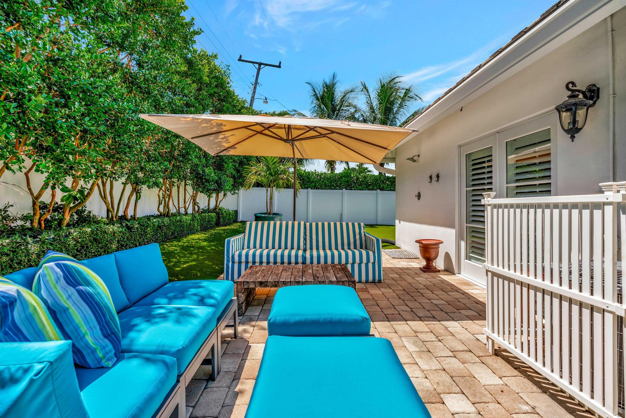 WORTH COURT - Residential Lease