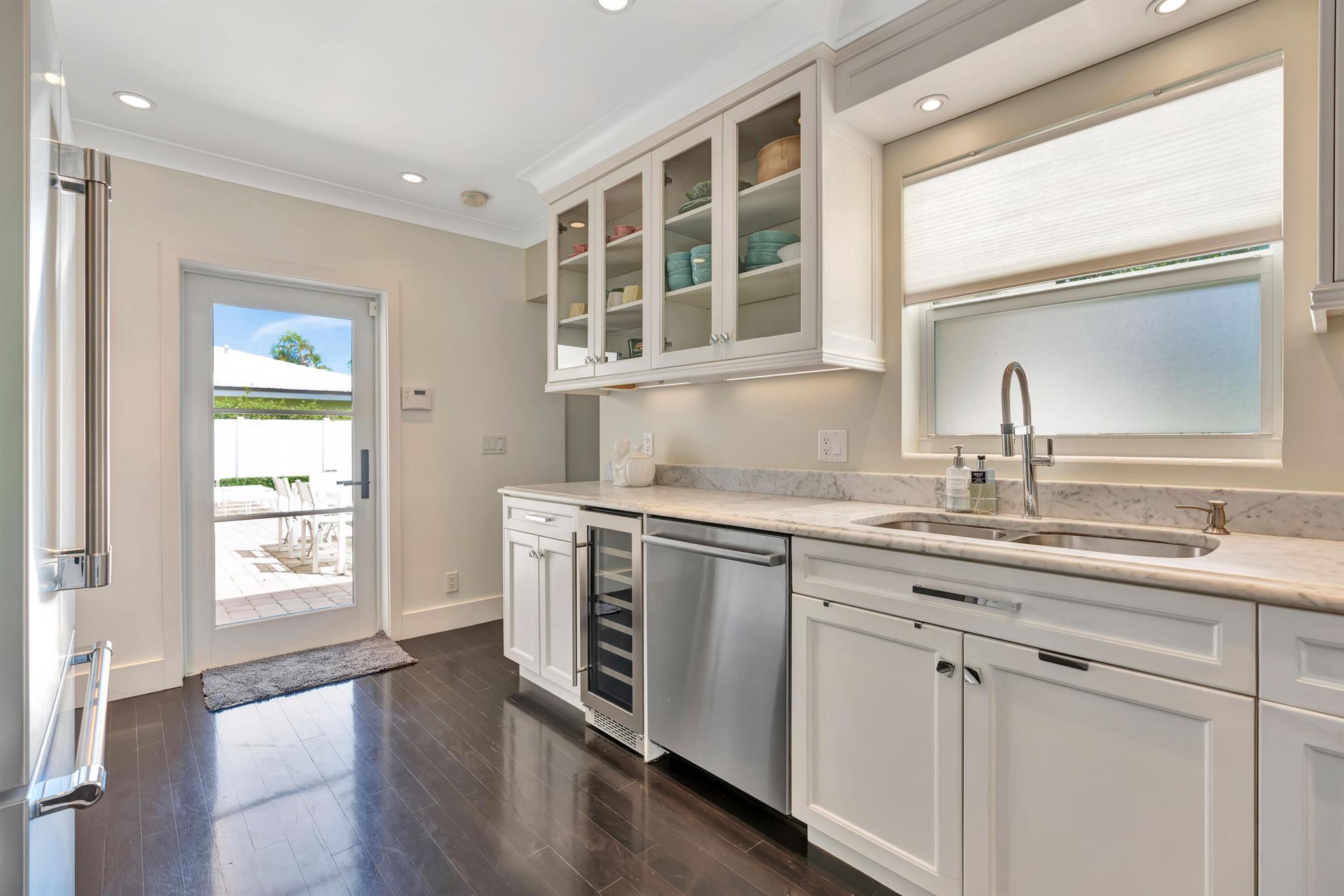 WORTH COURT - Residential Lease