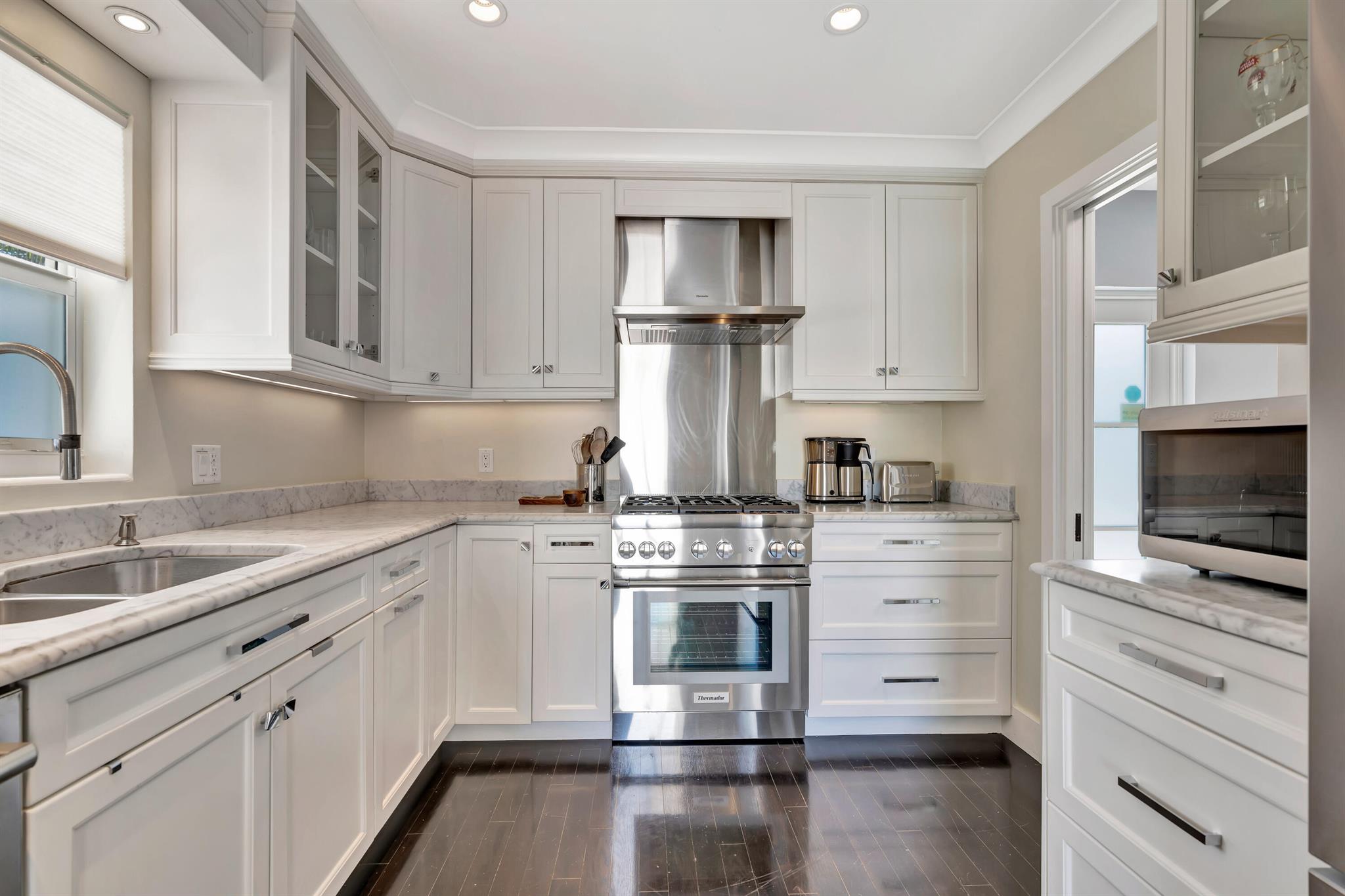 WORTH COURT - Residential Lease