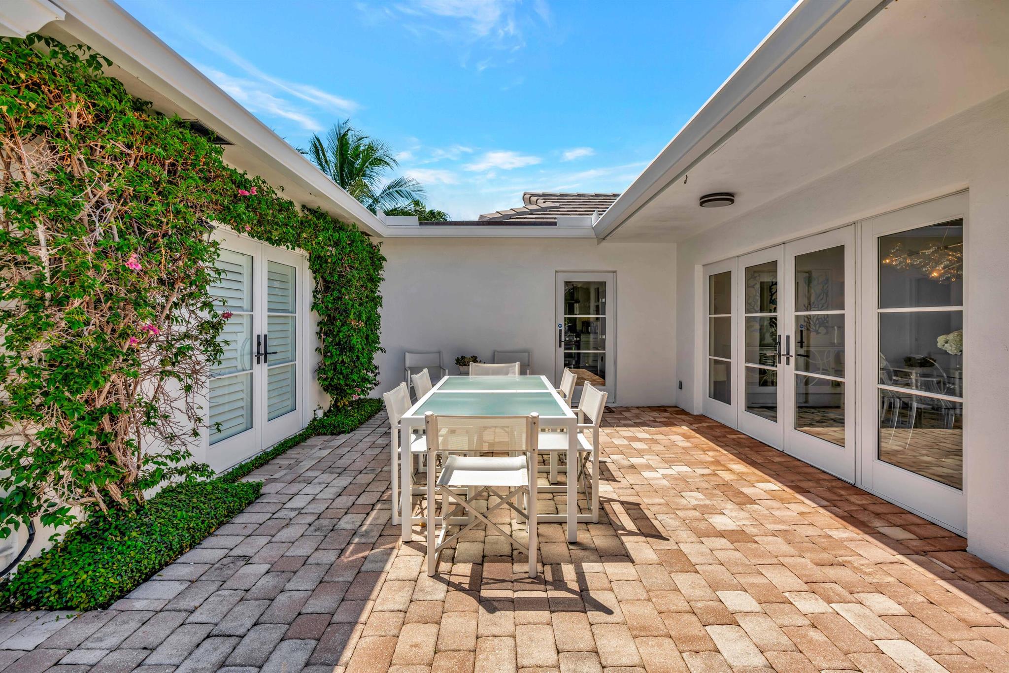 WORTH COURT - Residential Lease