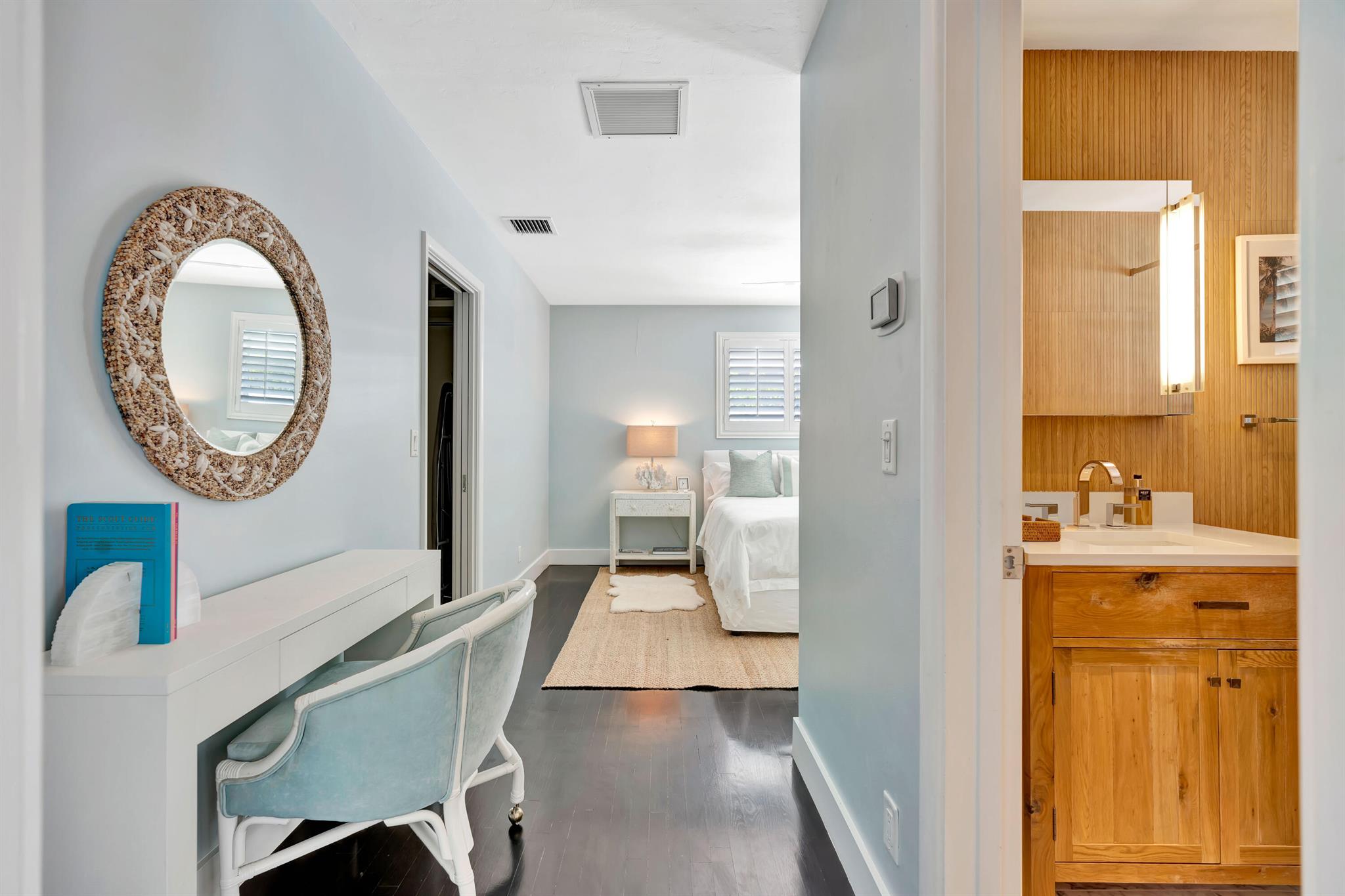 WORTH COURT - Residential Lease