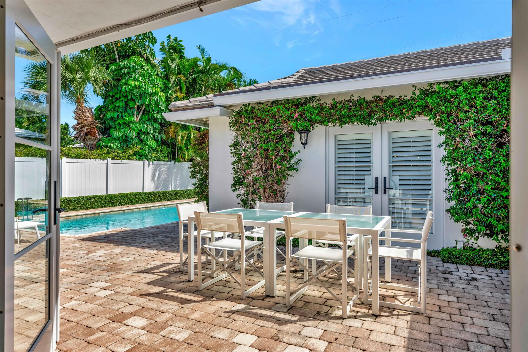 WORTH COURT - Residential Lease