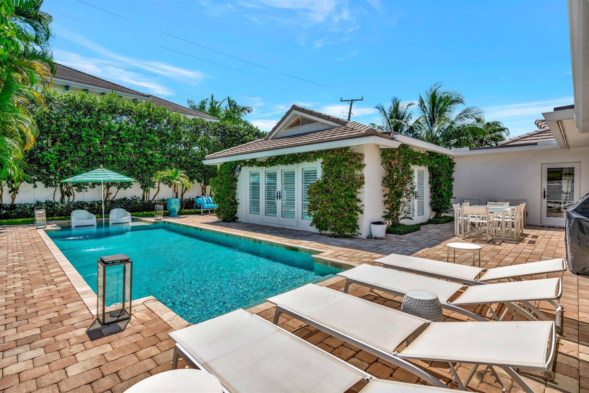 WORTH COURT - Residential Lease