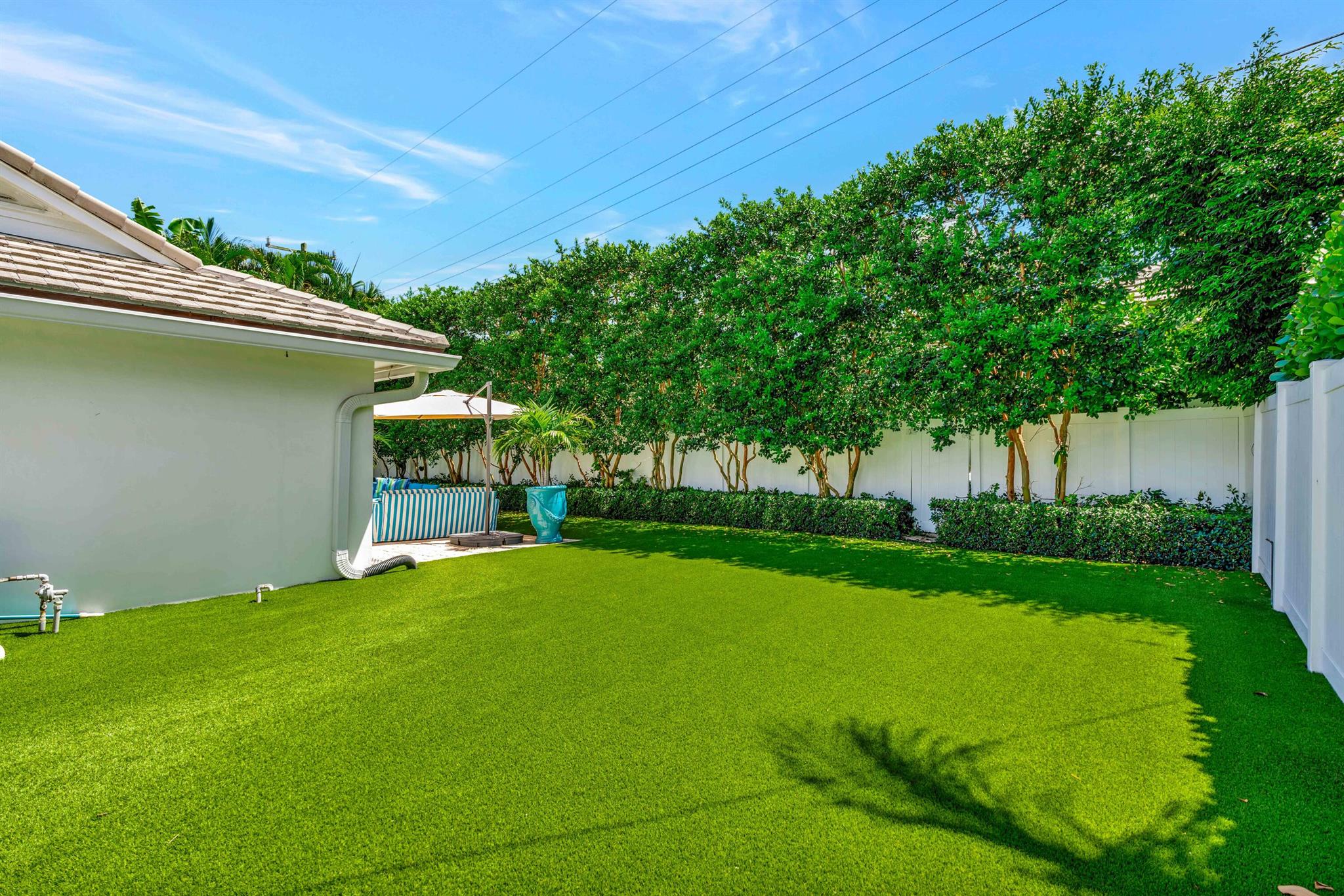 WORTH COURT - Residential Lease