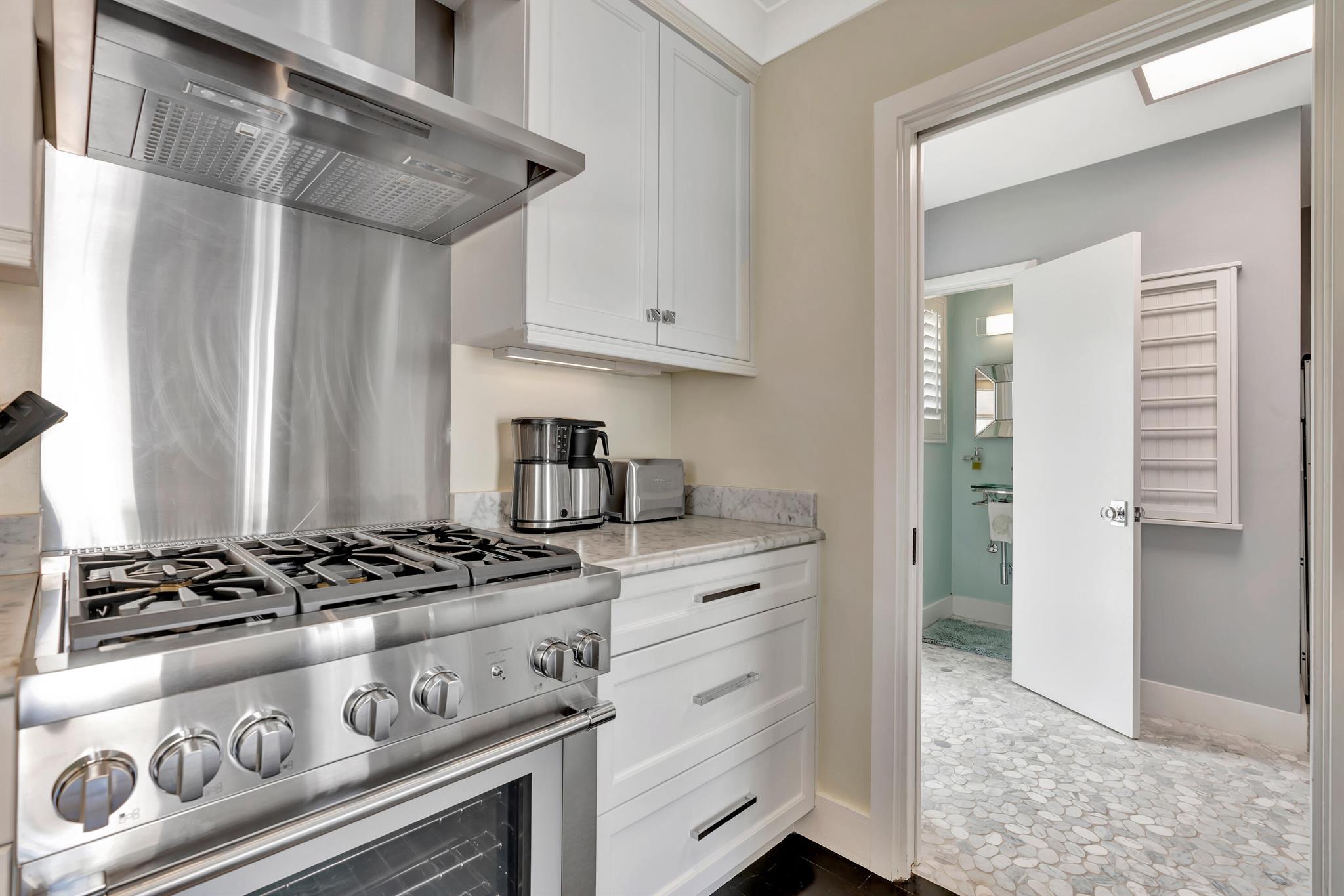 WORTH COURT - Residential Lease