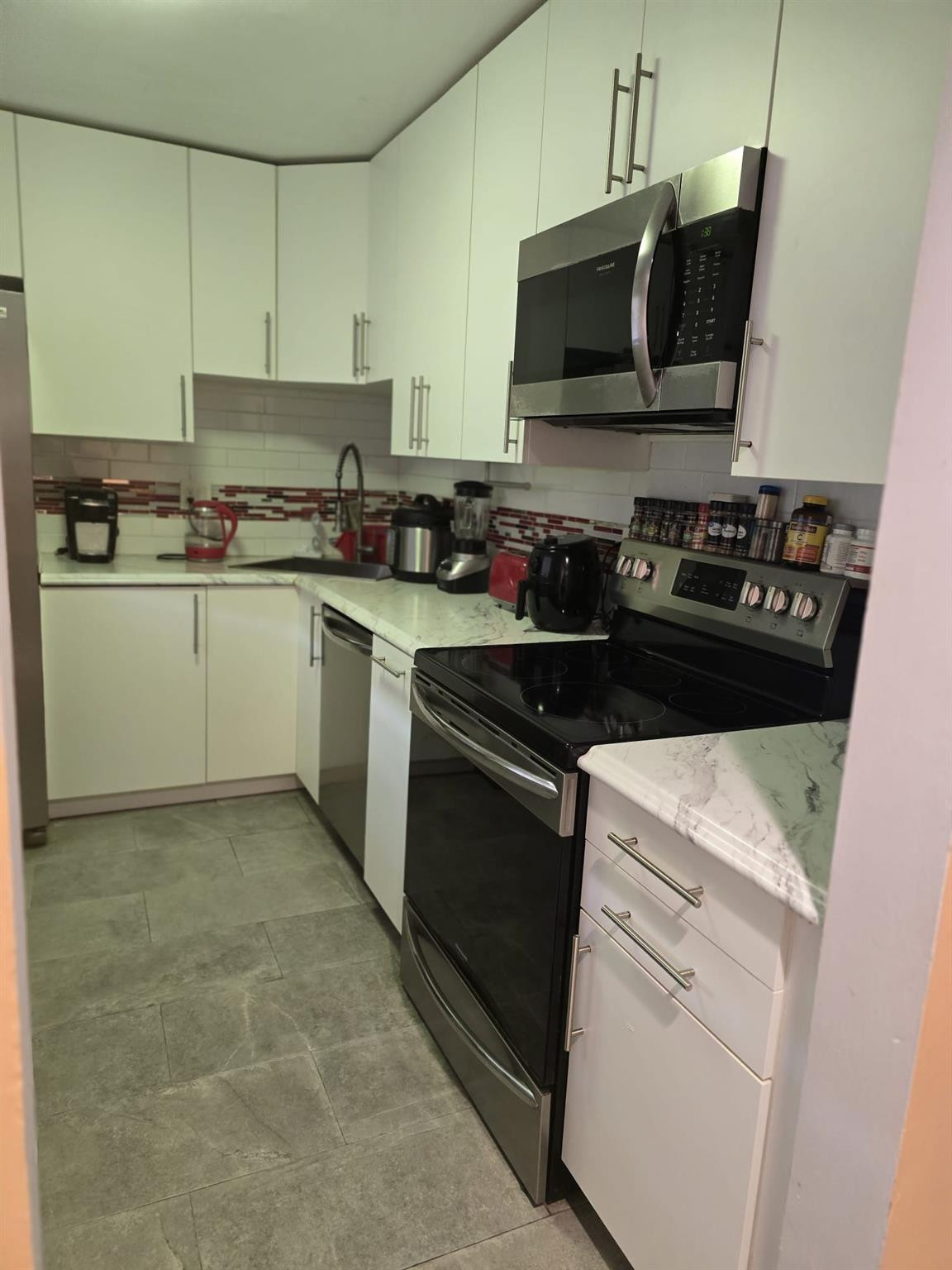 SEAGRAPE CONDO - Residential