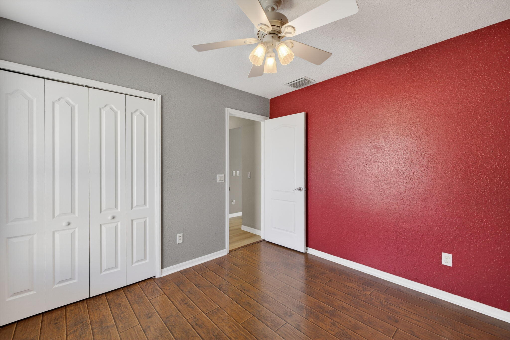 PORT ST LUCIE SECTION 48 1ST REPLAT - Residential