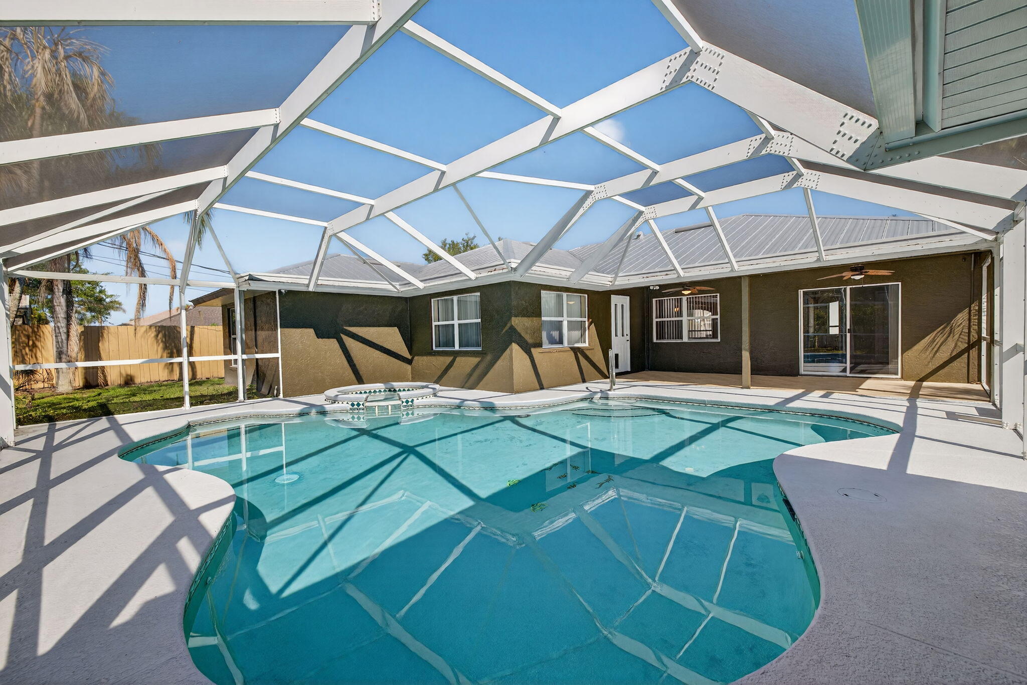 PORT ST LUCIE SECTION 48 1ST REPLAT - Residential