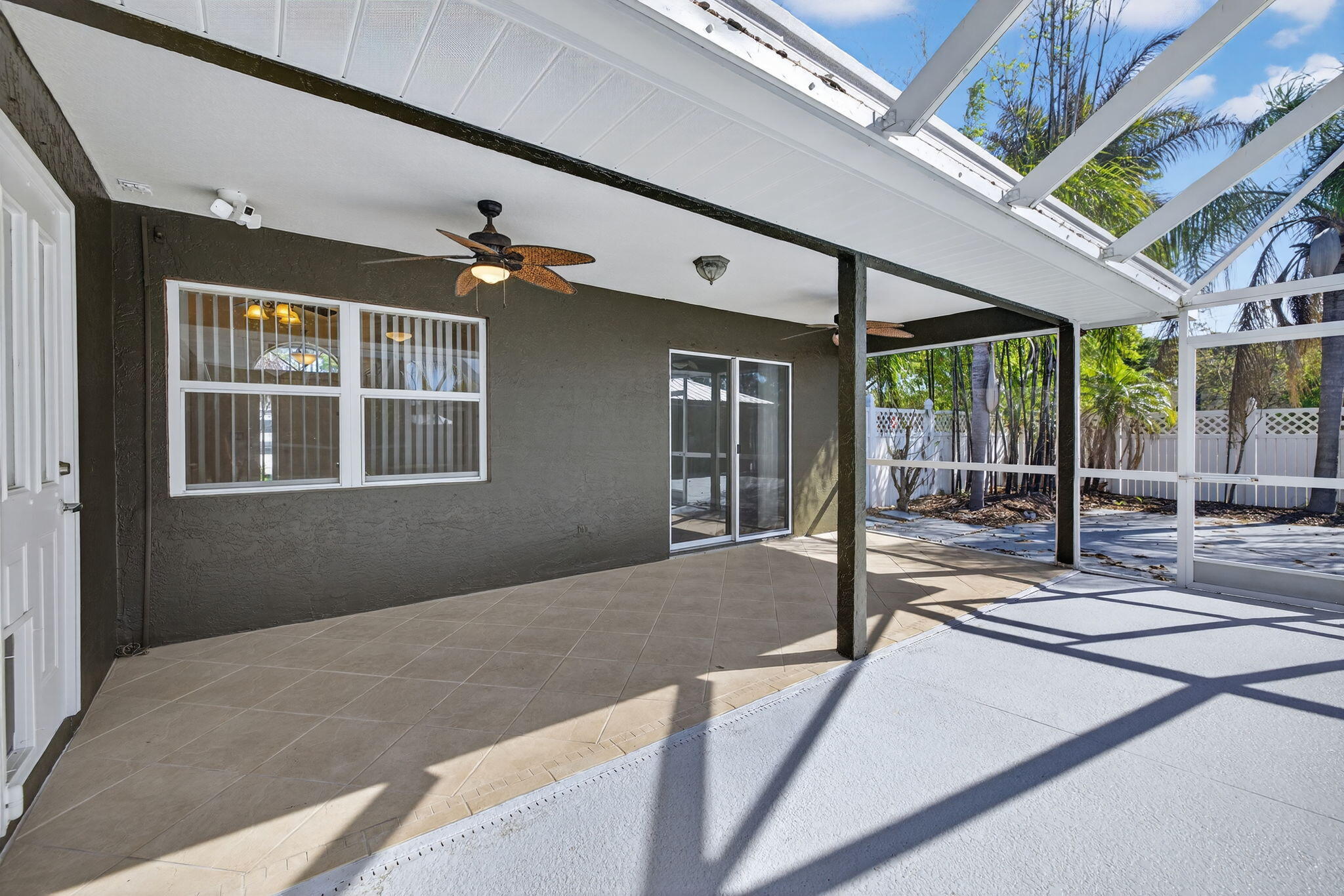 PORT ST LUCIE SECTION 48 1ST REPLAT - Residential