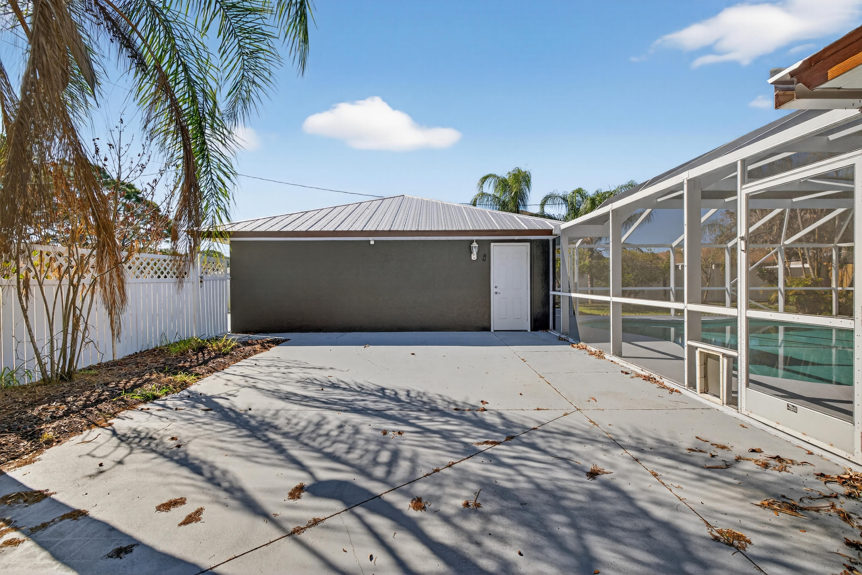 PORT ST LUCIE SECTION 48 1ST REPLAT - Residential