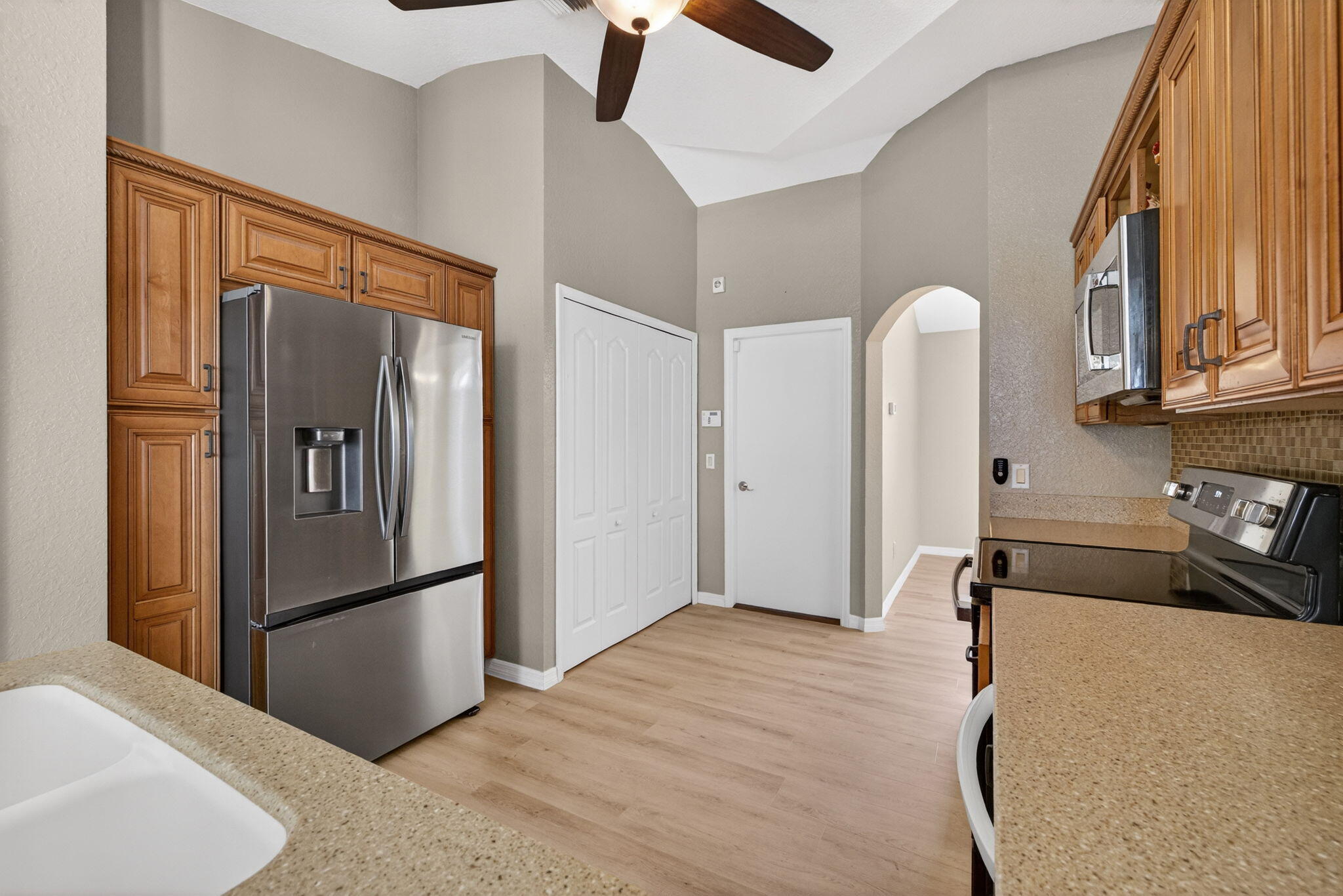 PORT ST LUCIE SECTION 48 1ST REPLAT - Residential