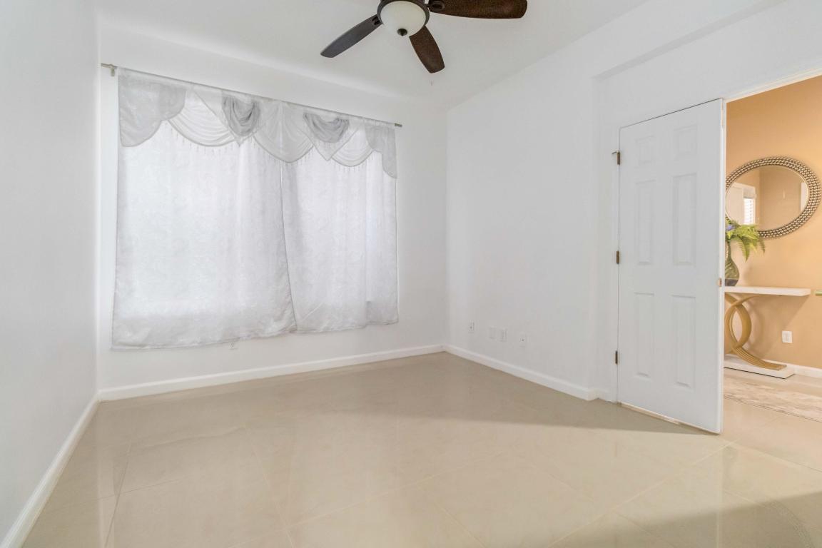 BRENTWOOD LAKES P.U.D. PHASE I - Residential Lease