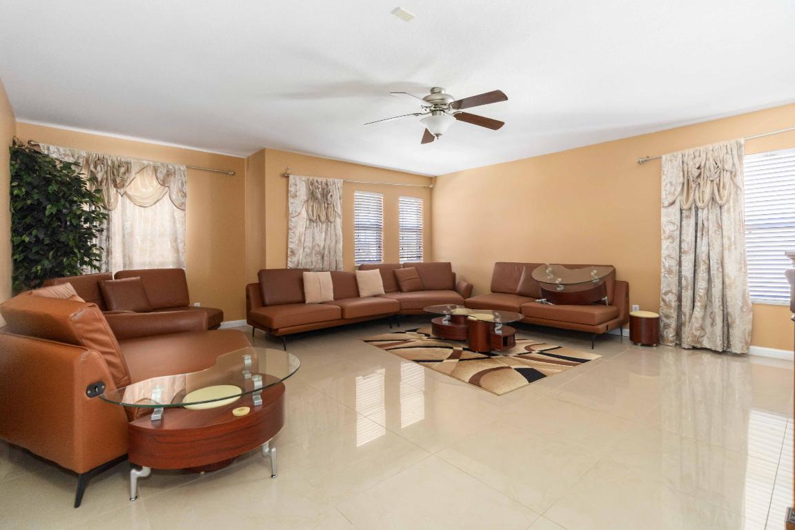 BRENTWOOD LAKES P.U.D. PHASE I - Residential Lease