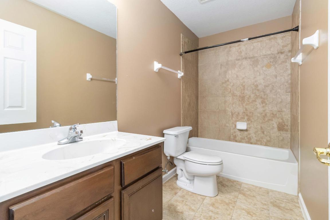 BRENTWOOD LAKES P.U.D. PHASE I - Residential Lease