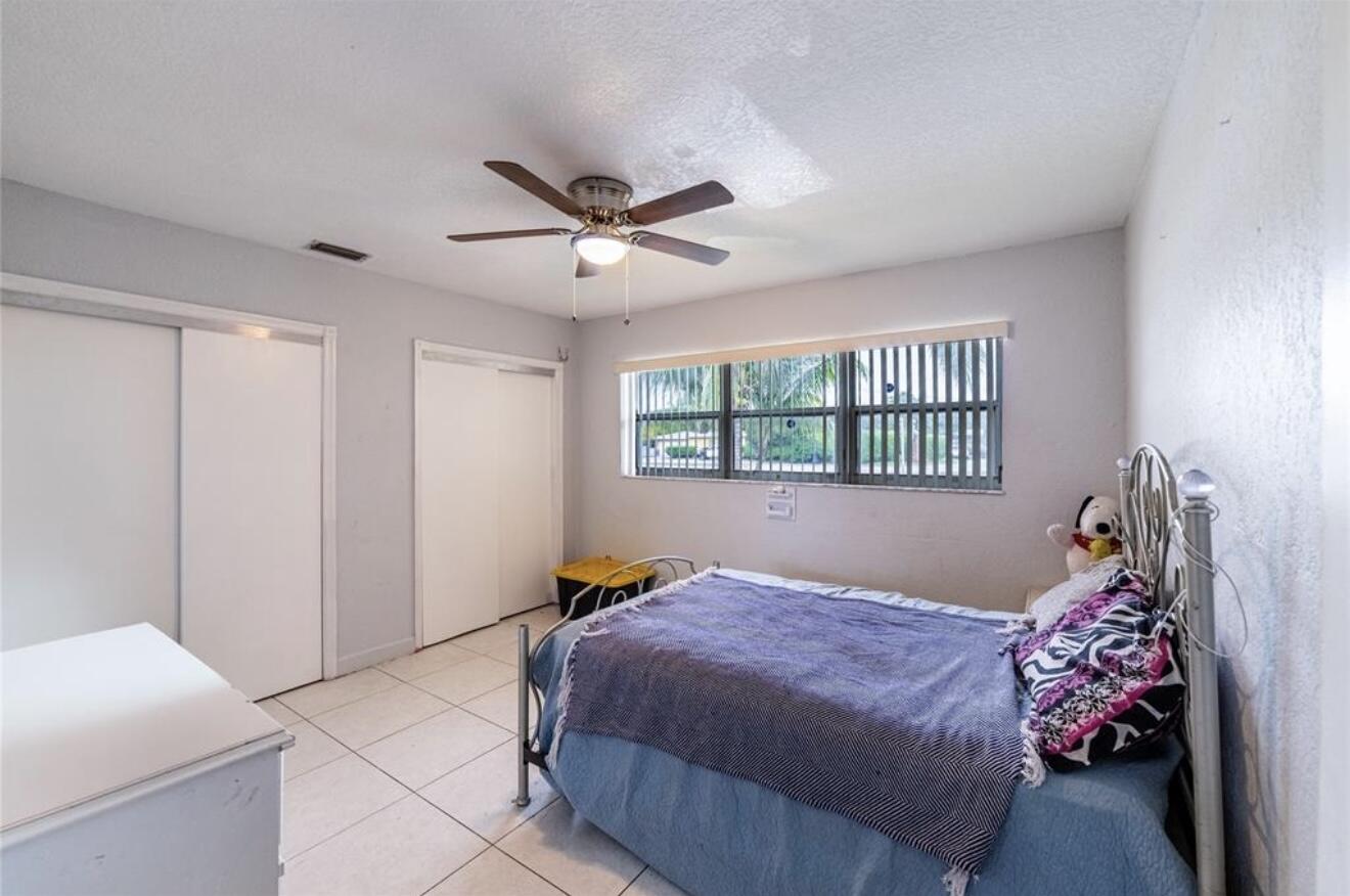 4416 W Broward Boulevard