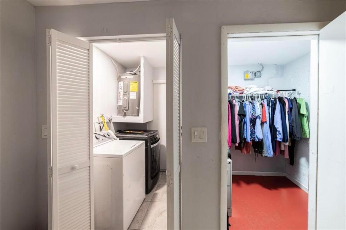 COUNTRY CLUB ESTATES UNIT - Residential