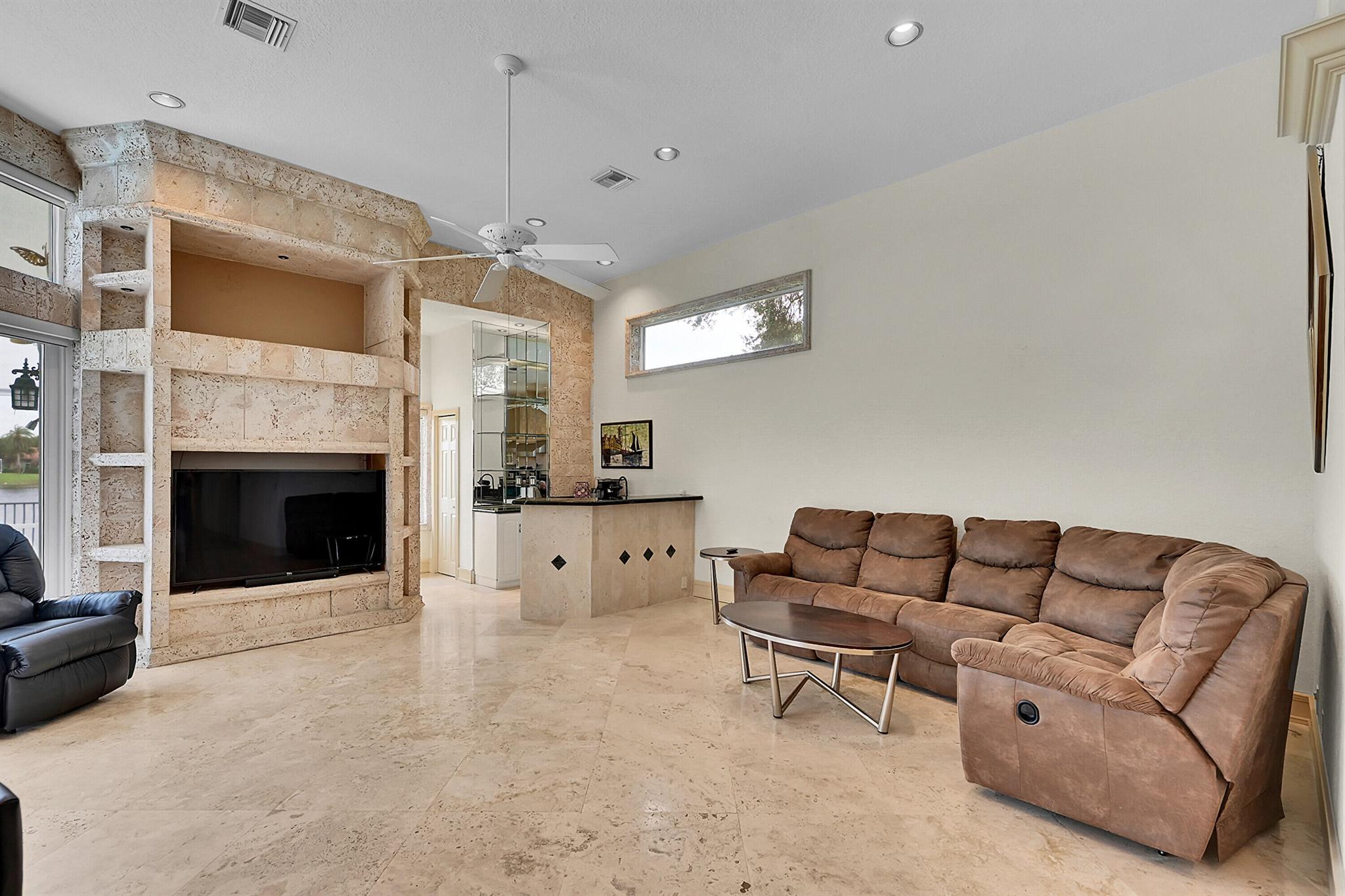 MEADOW RUN - Residential Lease