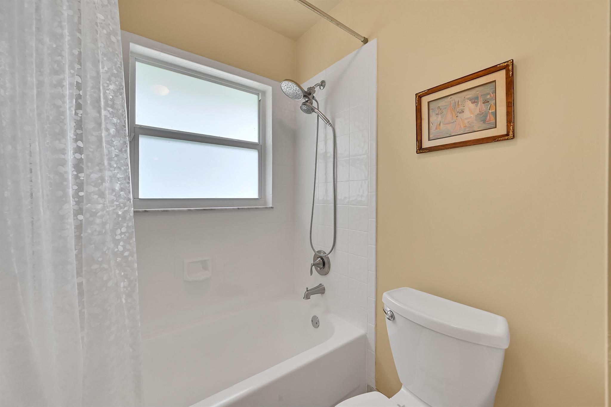 MEADOW RUN - Residential Lease
