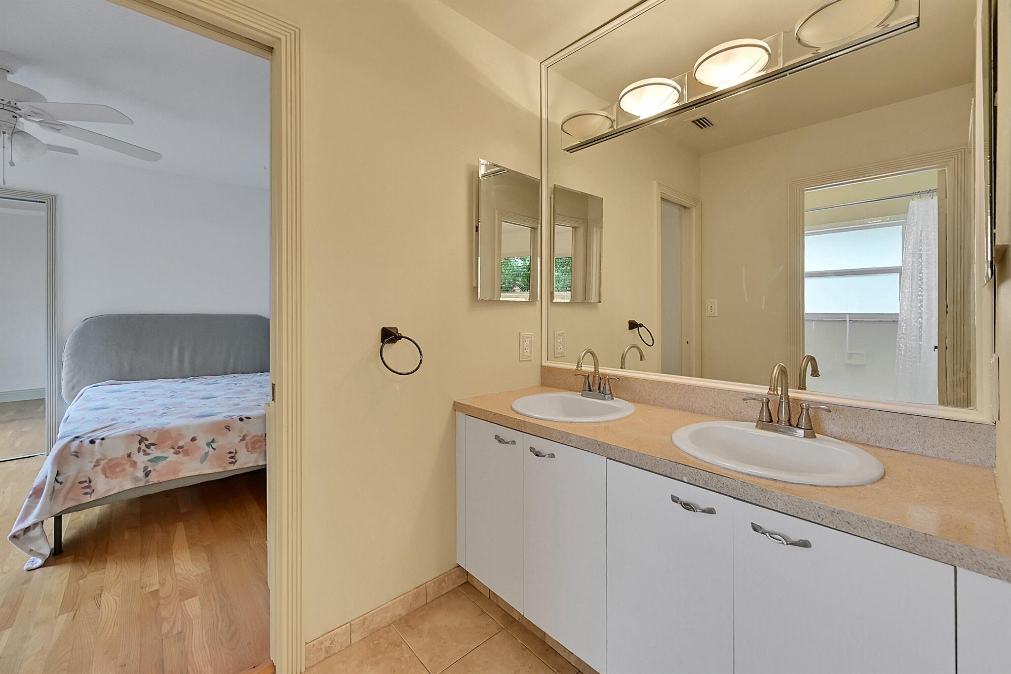 MEADOW RUN - Residential Lease