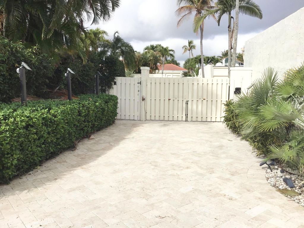 Photo of 106 Albacore Lane, Jupiter, FL 33477 (MLS # R11167514)