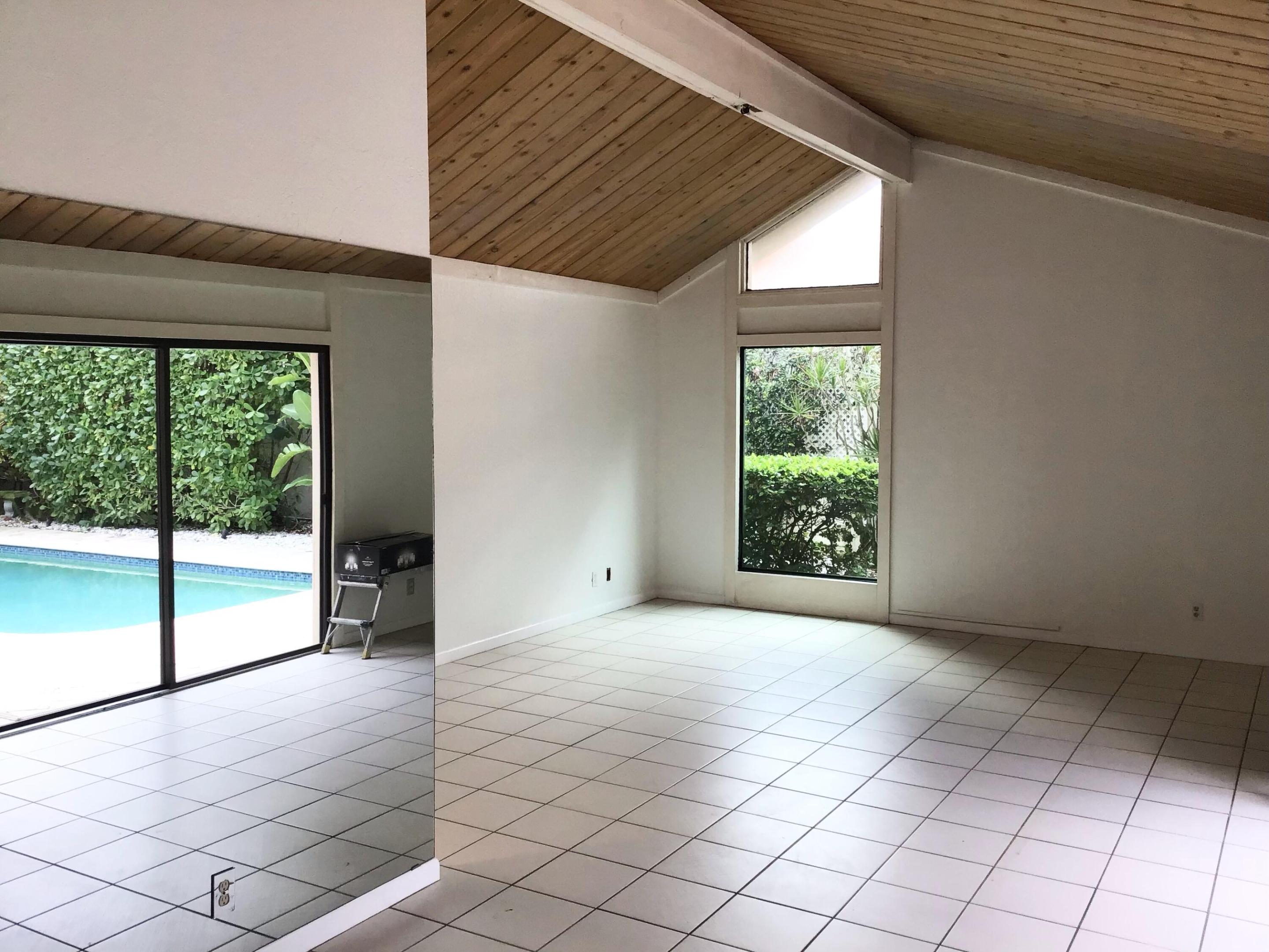 OCEAN WALK PLACE PH II - Residential