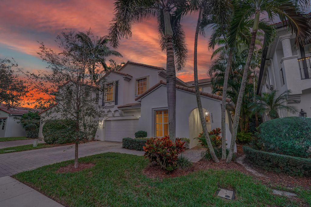 Photo of 1618 Nature Court, Palm Beach Gardens, FL 33410 (MLS # R10941882)