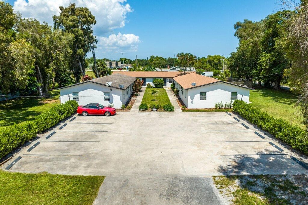 Photo of 4063 Herbertz Road, Lake Worth, FL 33461 (MLS # R10997031)
