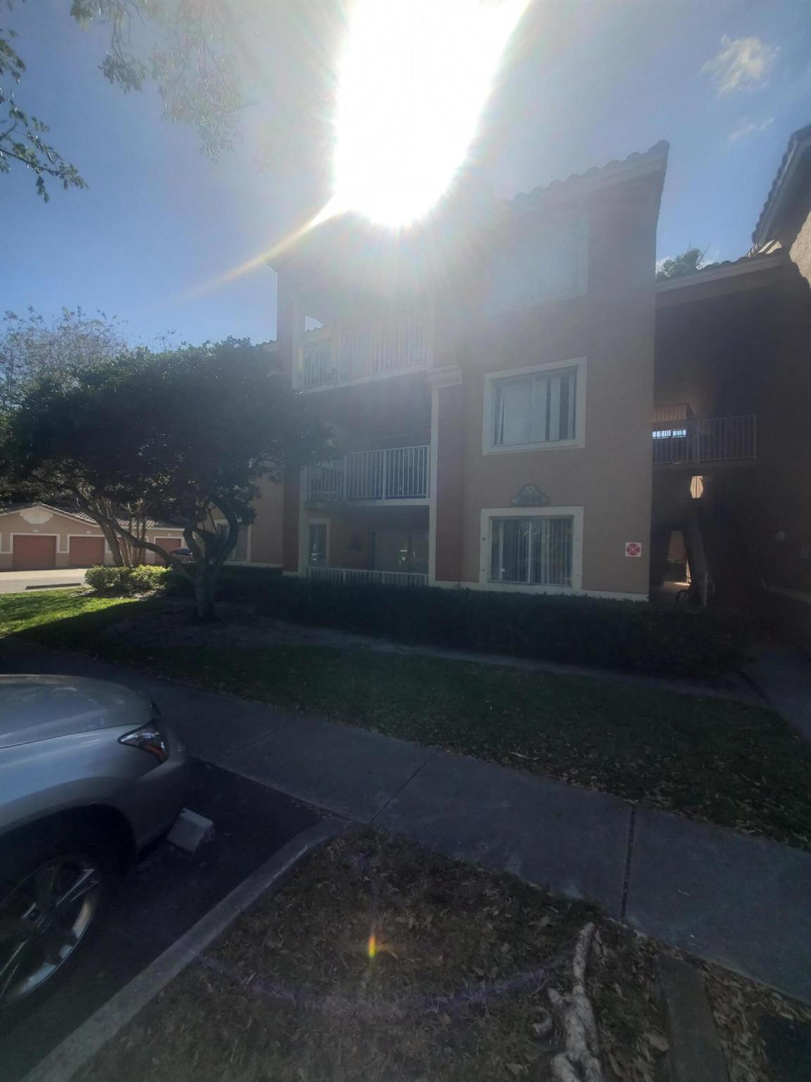 RIVIERA PALMS CONDO - Residential