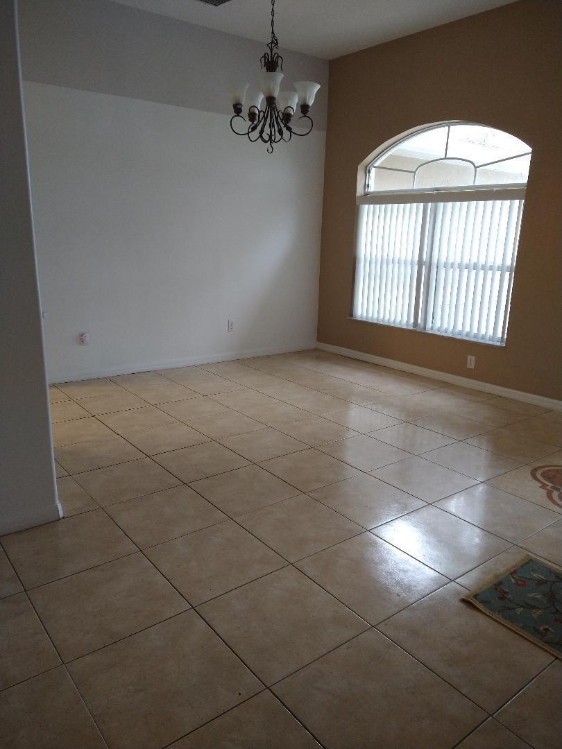 PORT ST LUCIE SECTION 44 - Residential Lease