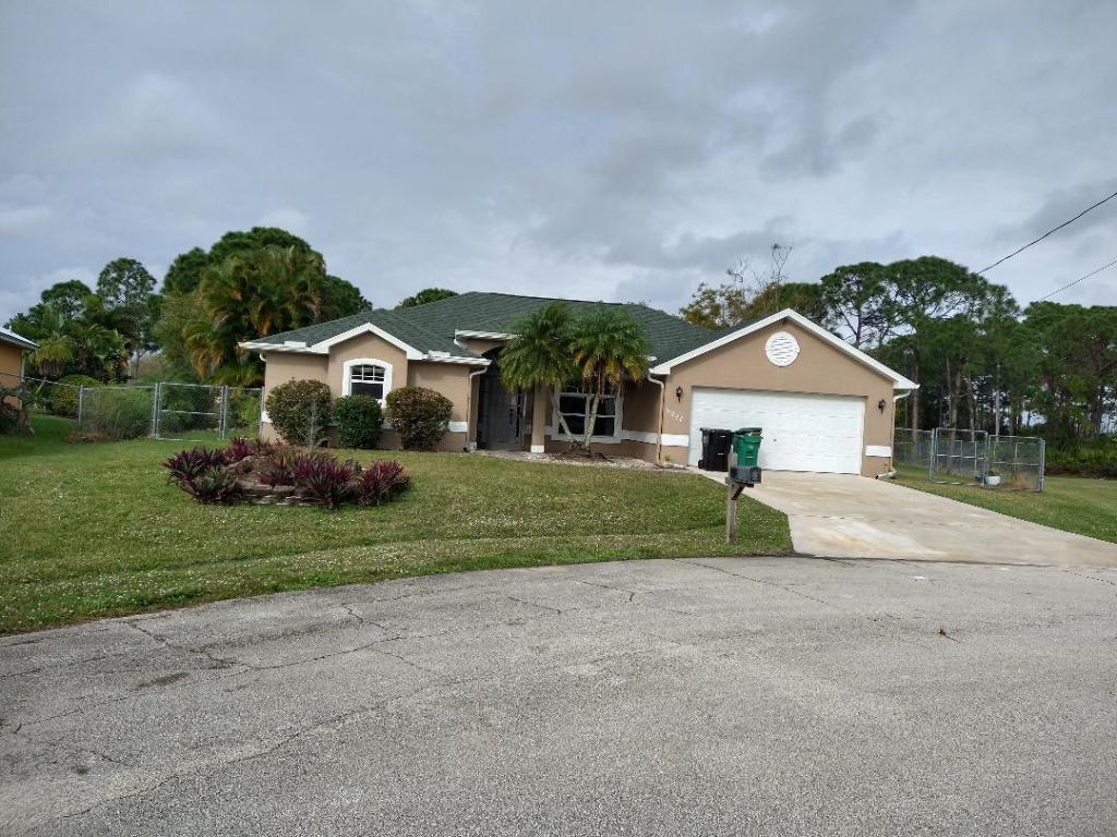 PORT ST LUCIE SECTION 44 - Residential Lease