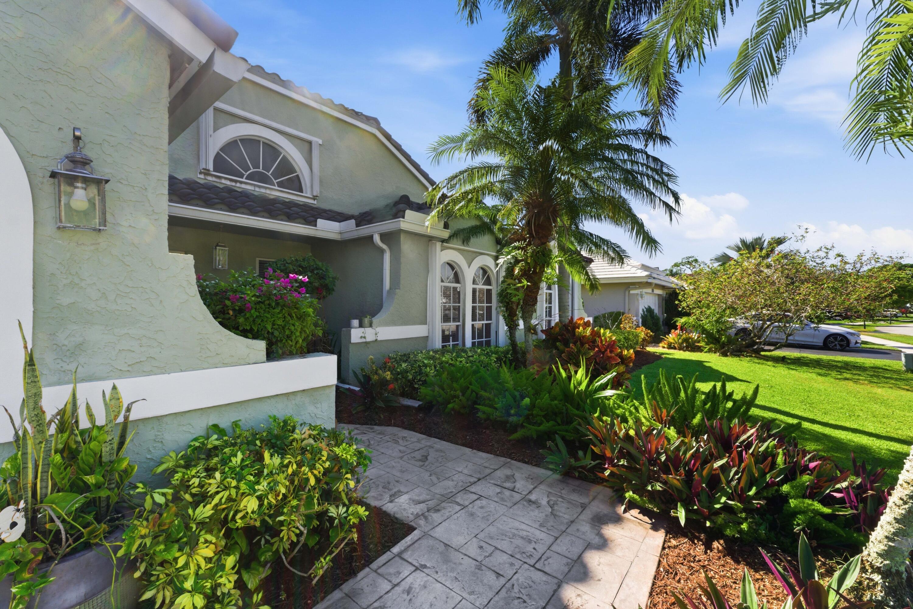 2784 W Orchard Circle