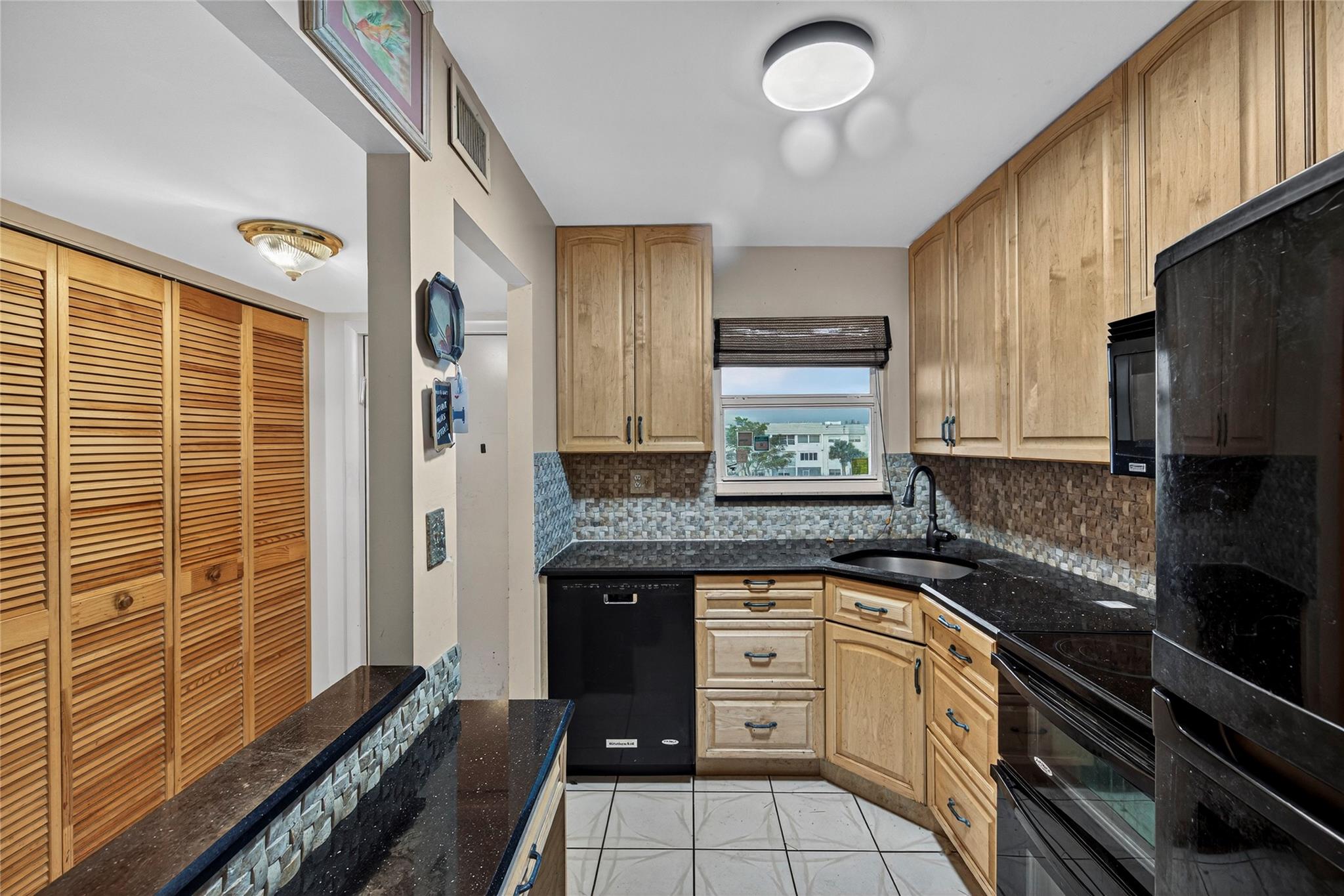 Sunrise Lakes - Residential