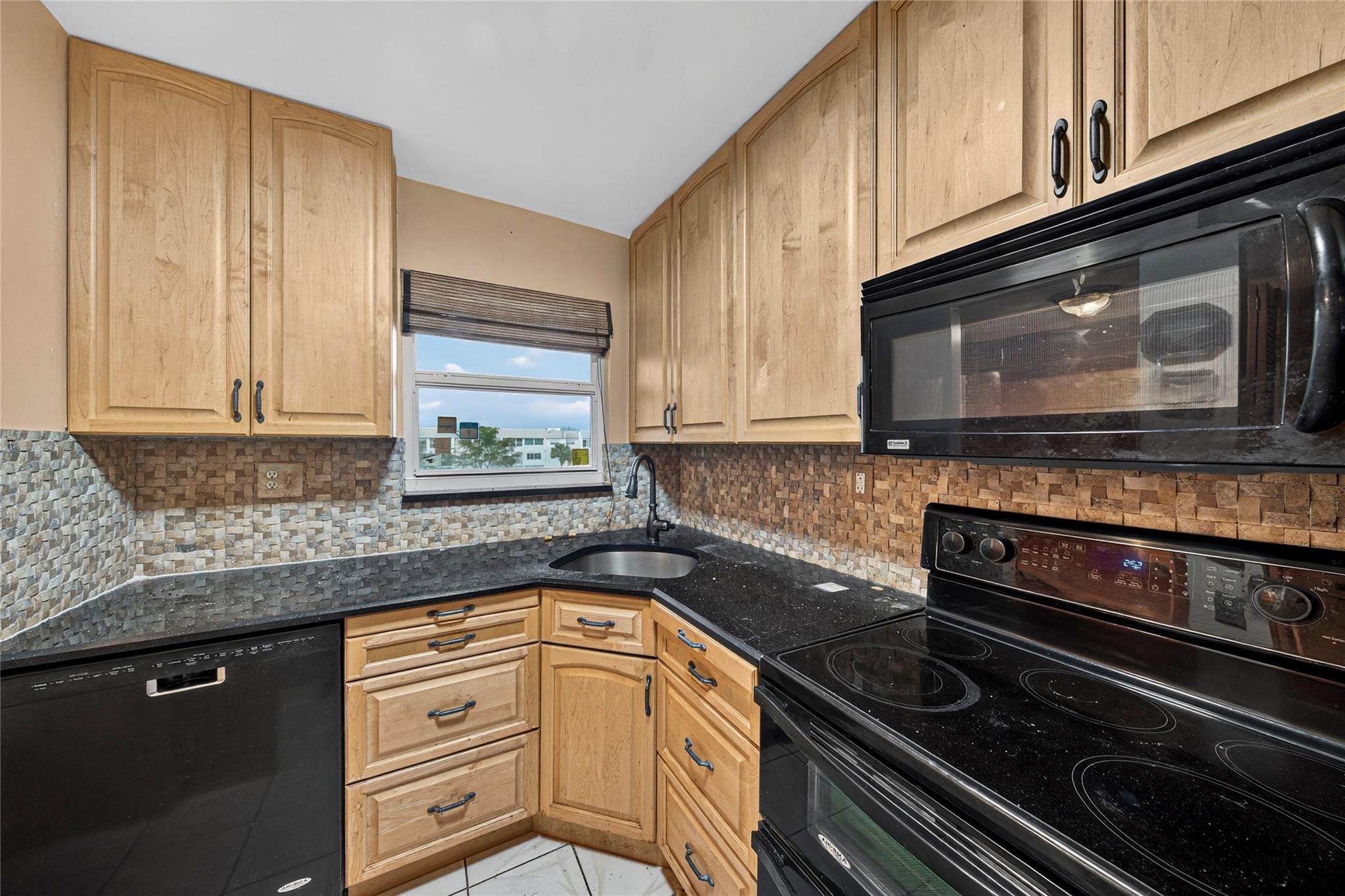 Sunrise Lakes - Residential