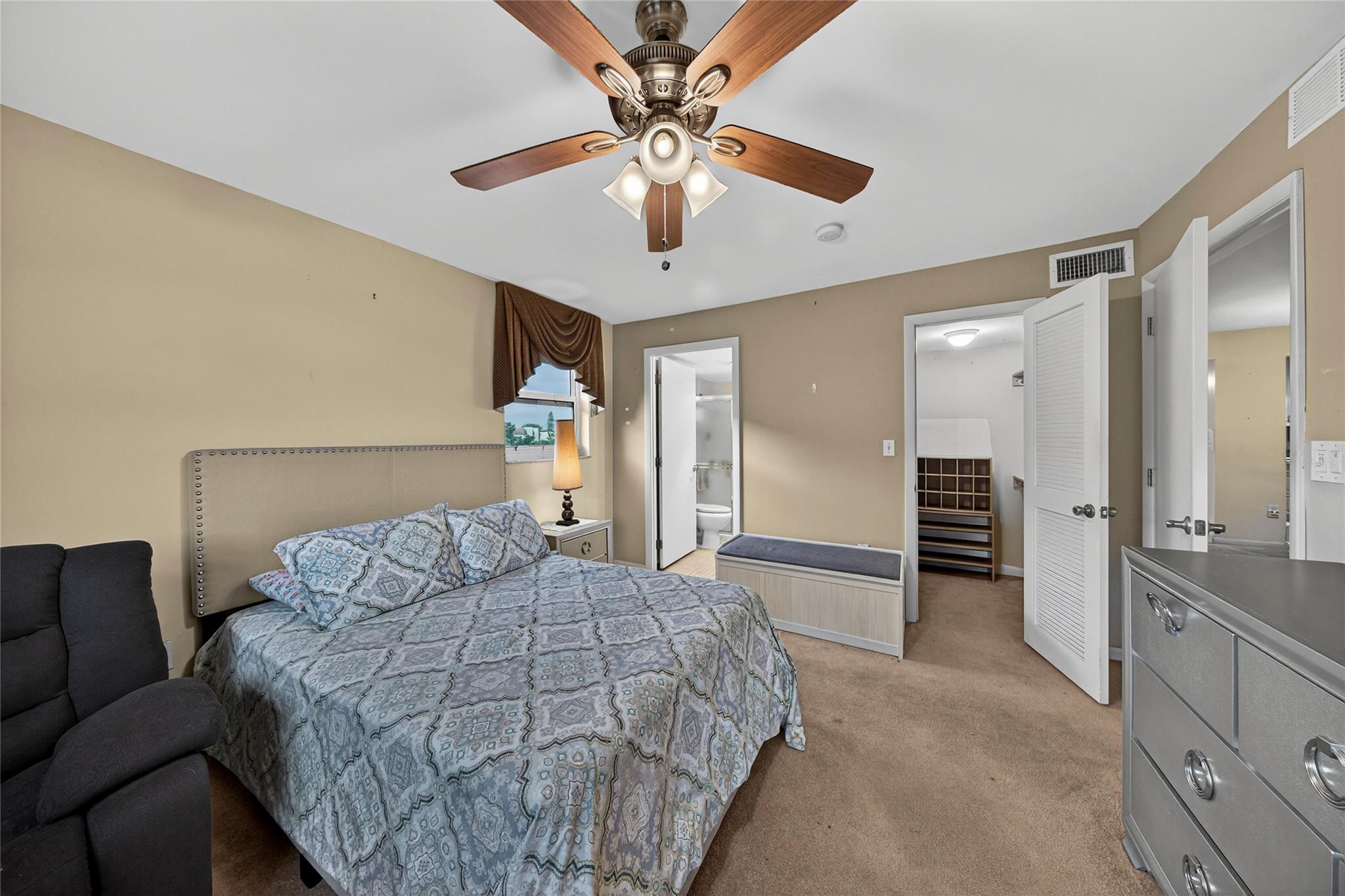 Sunrise Lakes - Residential