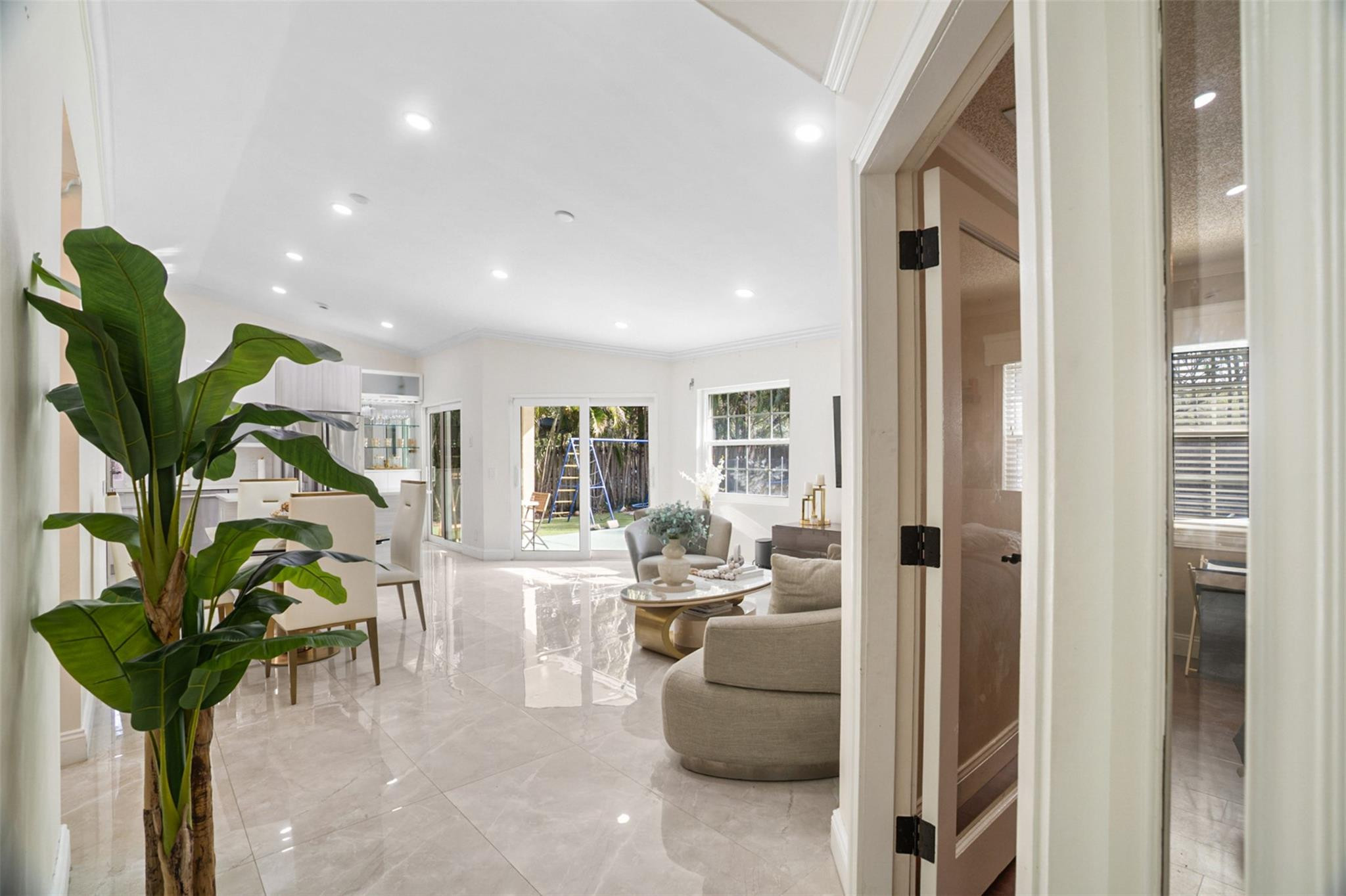 Country Isles Garden Home - Residential